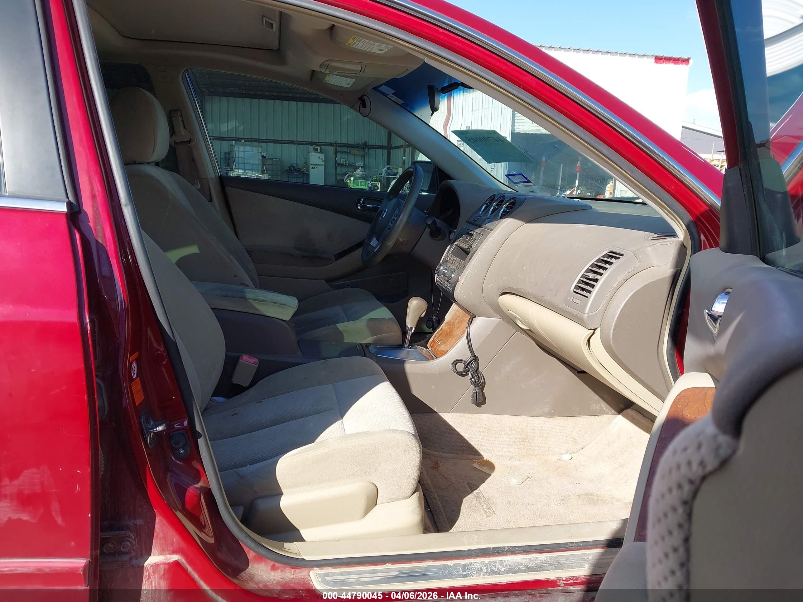 2008 Nissan Altima Hybrid   Red vin: 1N4CL21E78C120453
