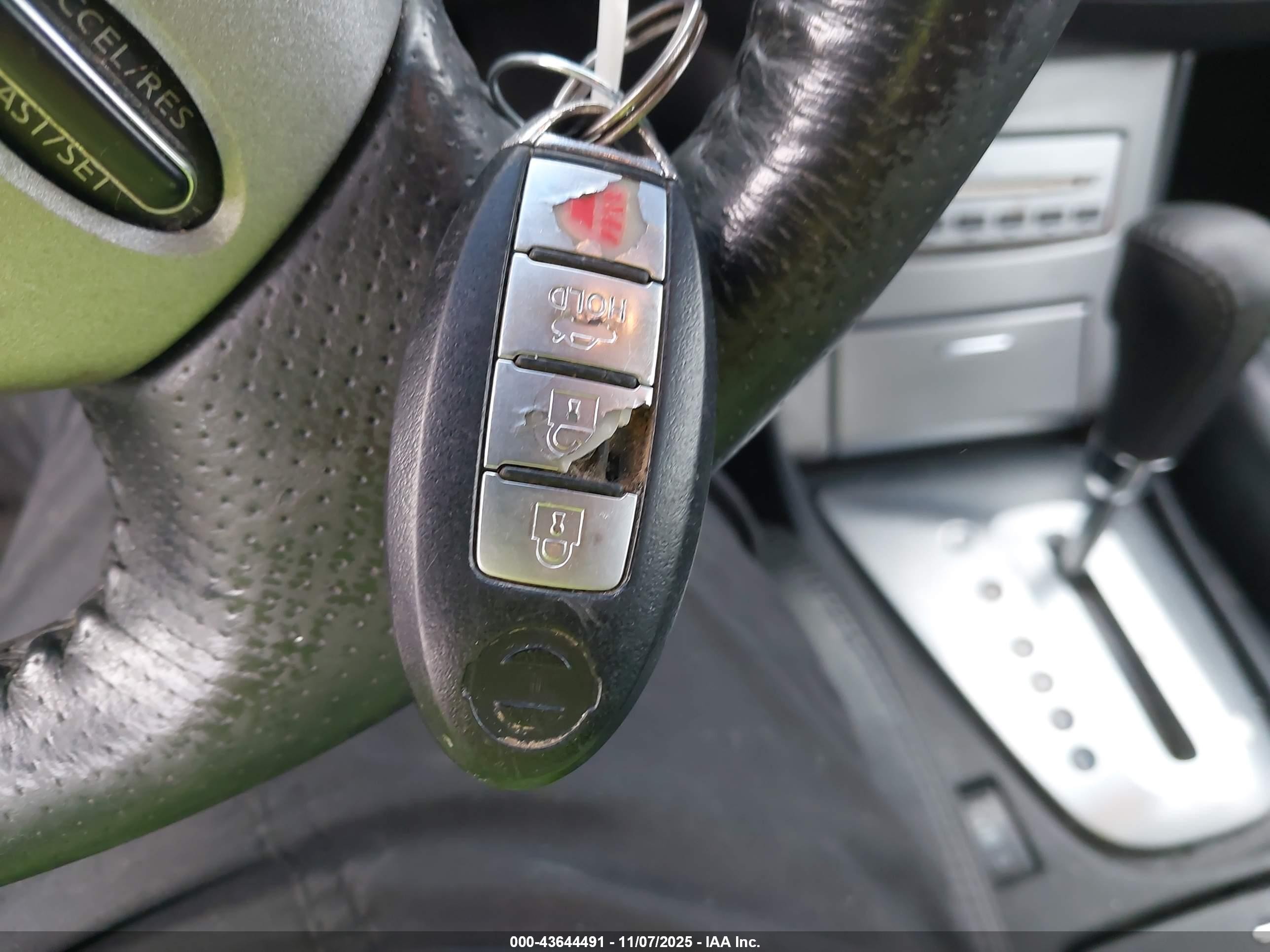 2008 Nissan Altima Hybrid   Silver vin: 1N4CL21E78C200075