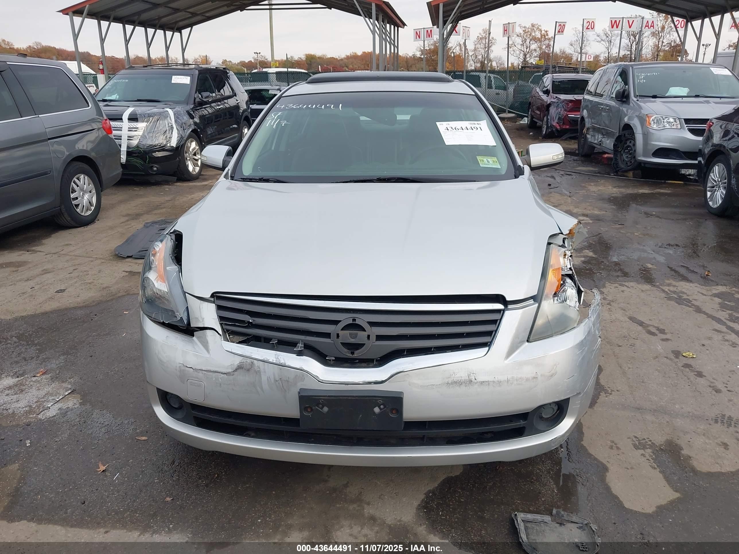 2008 Nissan Altima Hybrid   Silver vin: 1N4CL21E78C200075