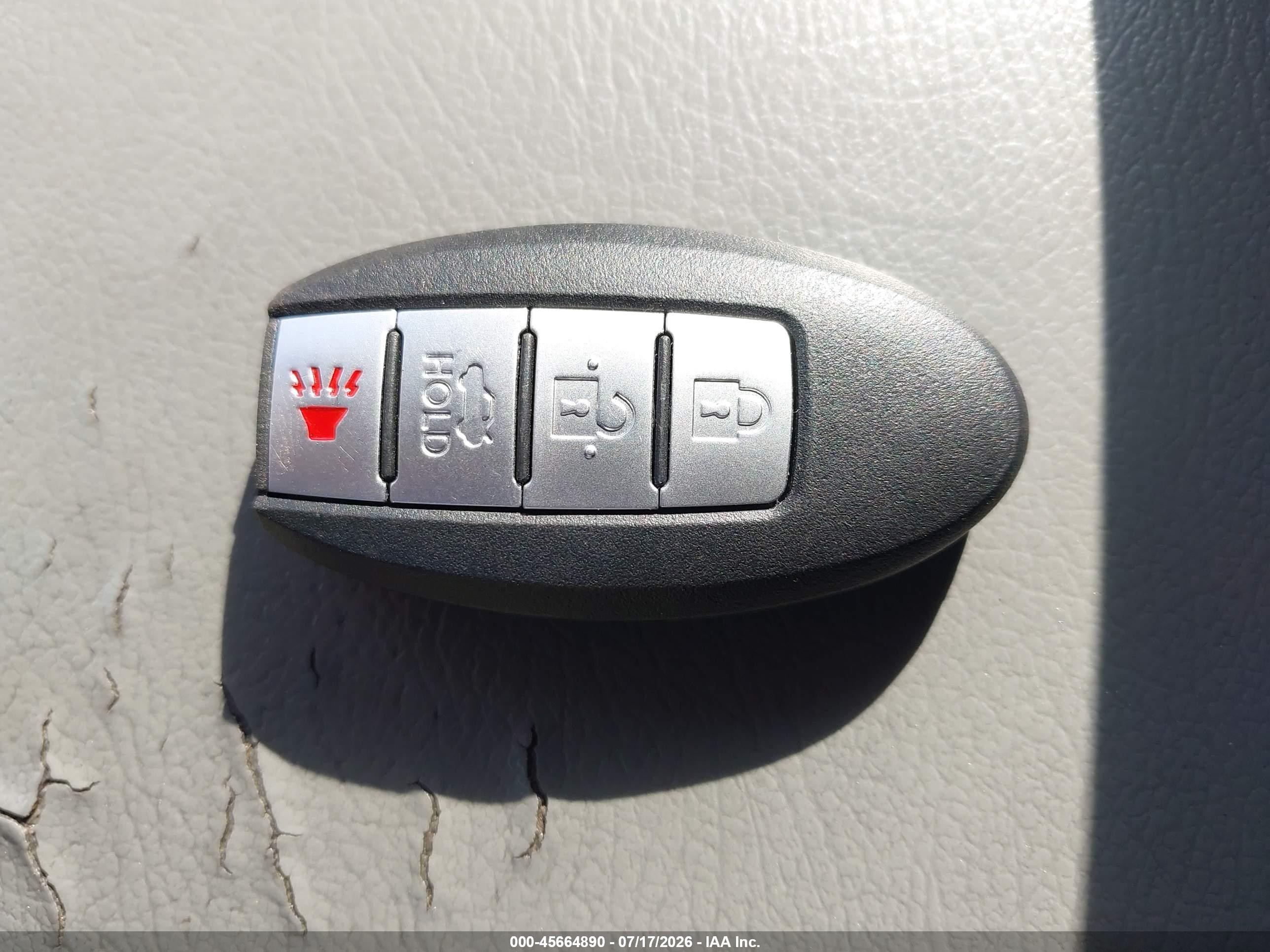 2007 Nissan Altima Hybrid   Silver vin: 1N4CL21E87C215229
