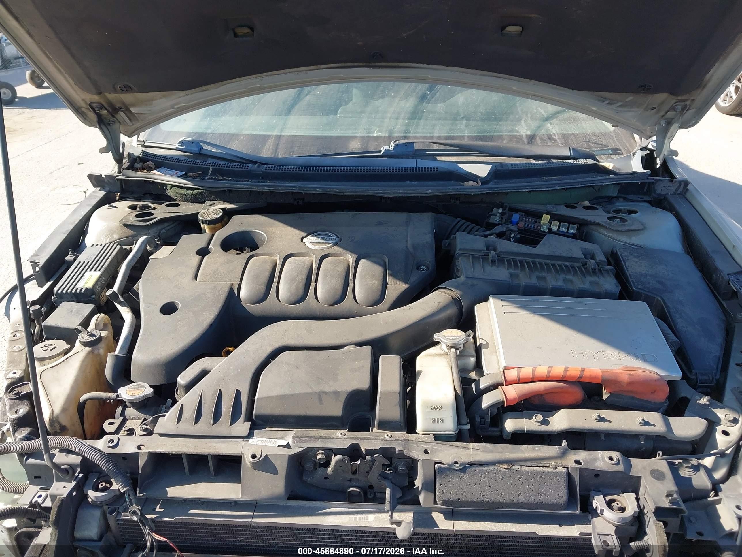2007 Nissan Altima Hybrid   Silver vin: 1N4CL21E87C215229