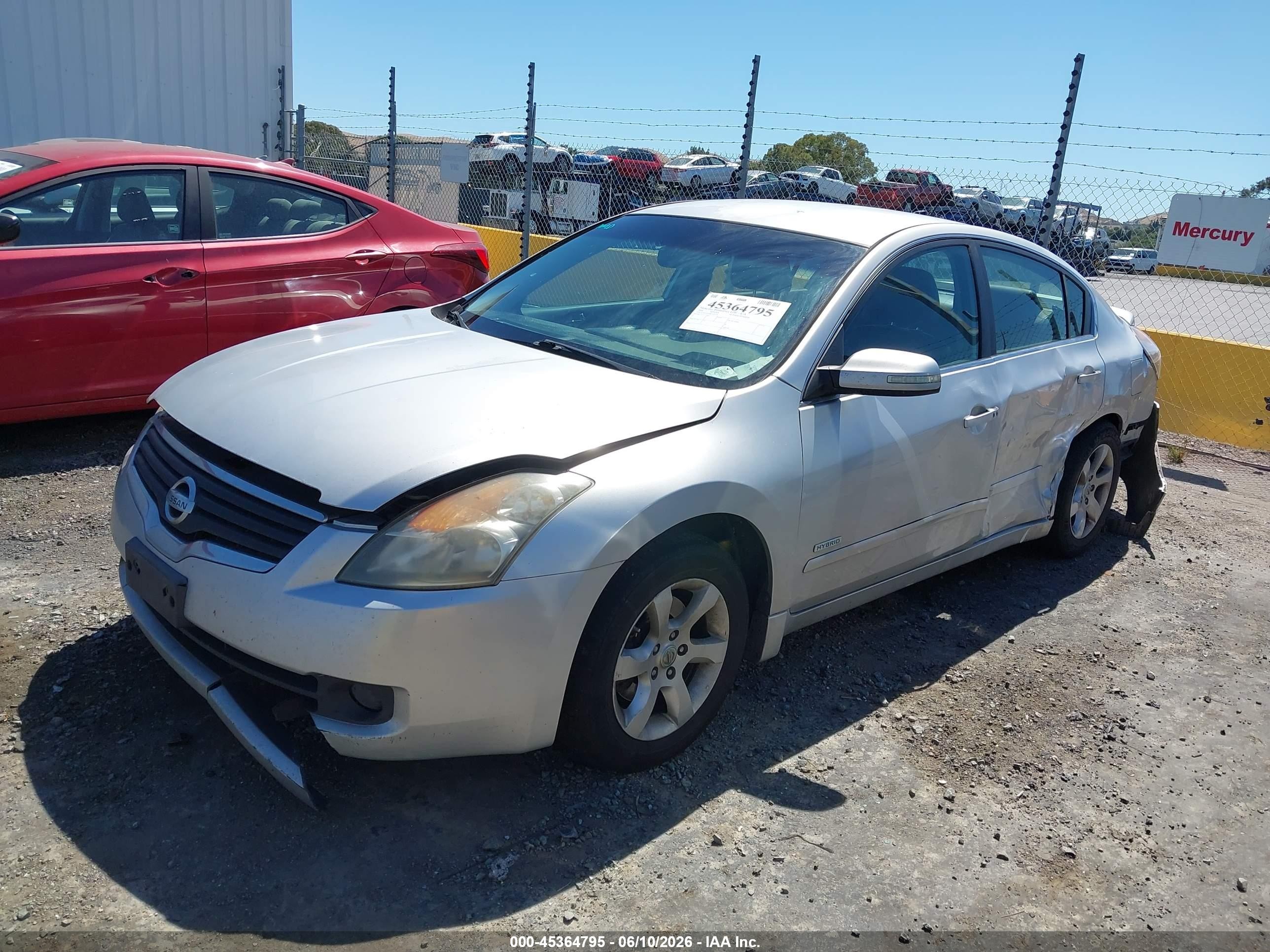 2008 Nissan Altima Hybrid   Silver vin: 1N4CL21E88C137729