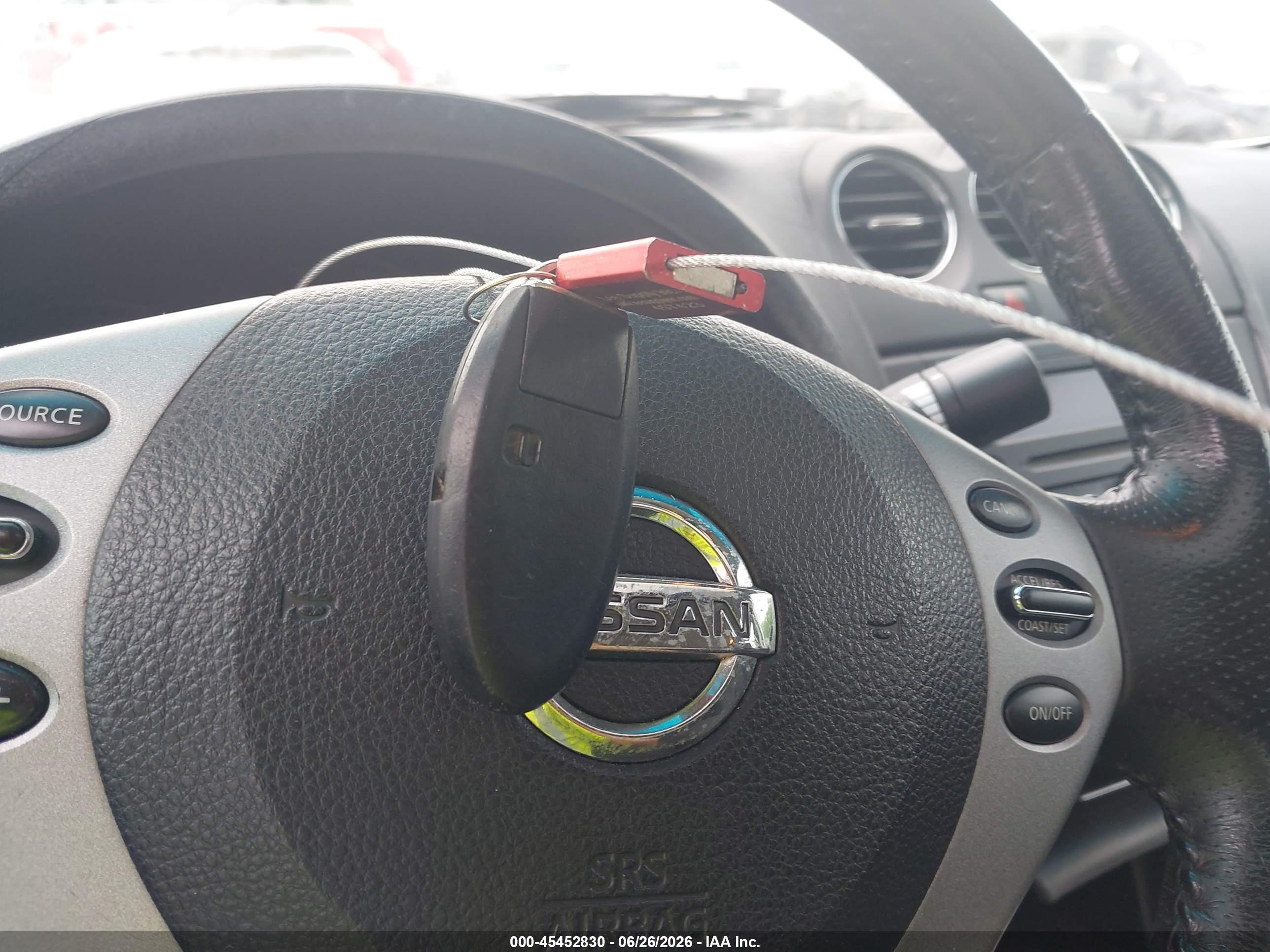2008 Nissan Altima Hybrid   White vin: 1N4CL21E88C272399
