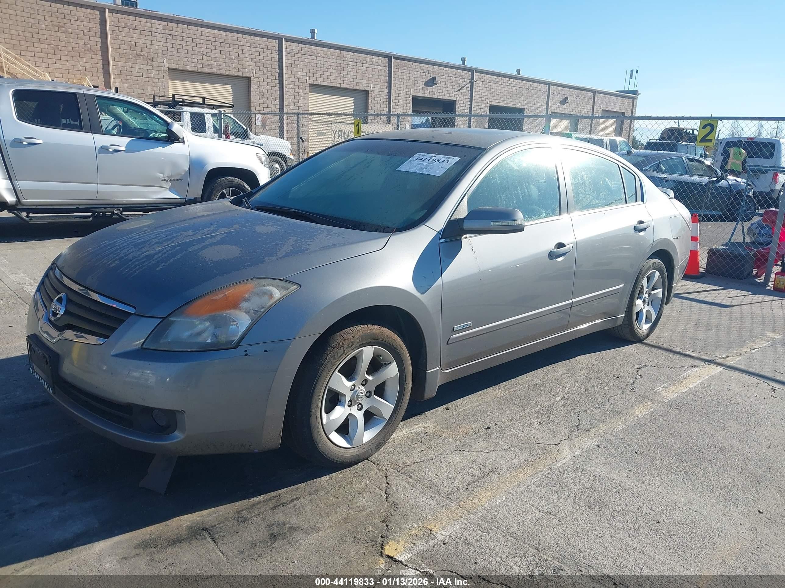 2008 Nissan Altima Hybrid   Silver vin: 1N4CL21E98C143667