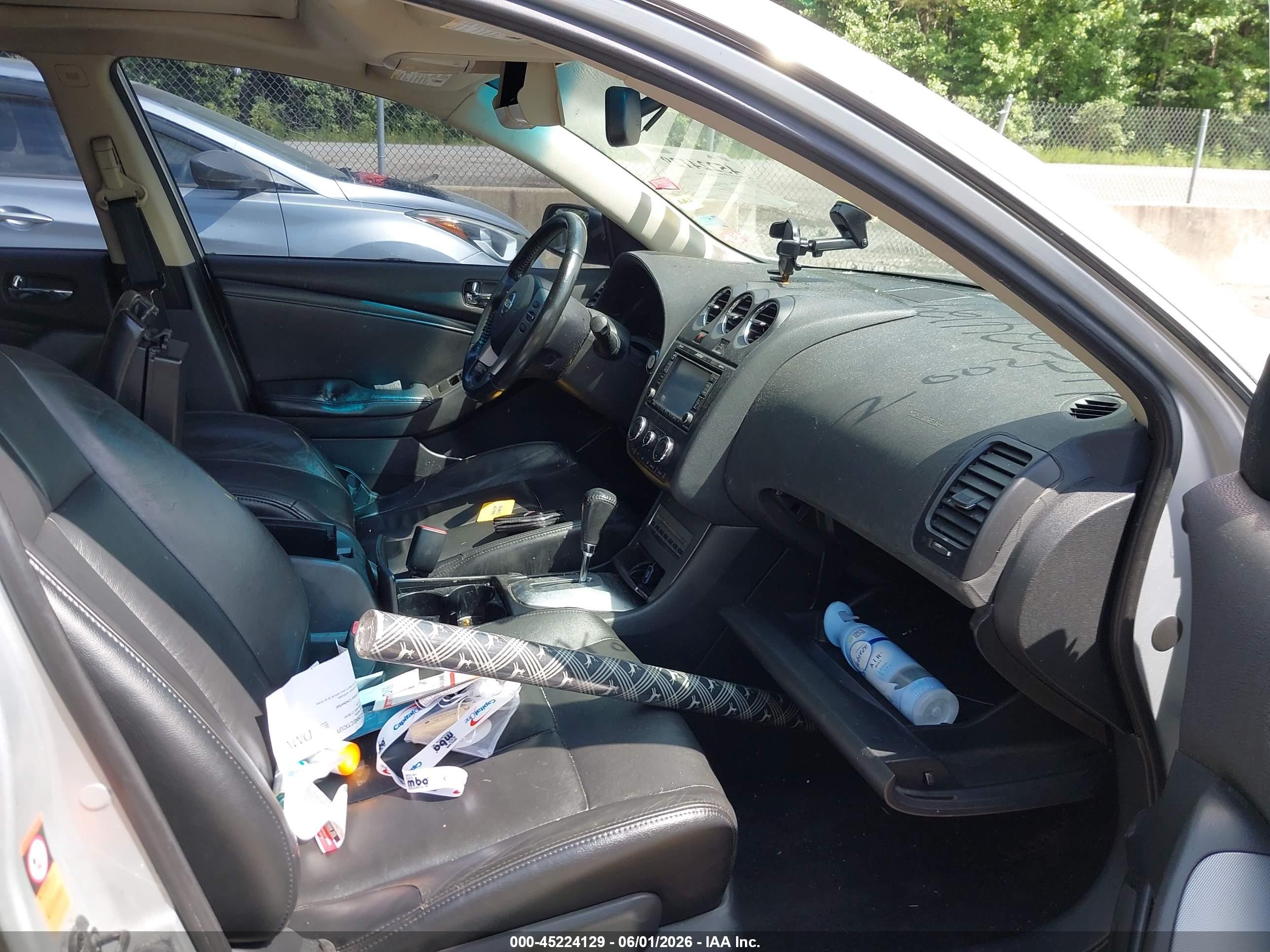 2008 Nissan Altima Hybrid   Silver vin: 1N4CL21E98C243560