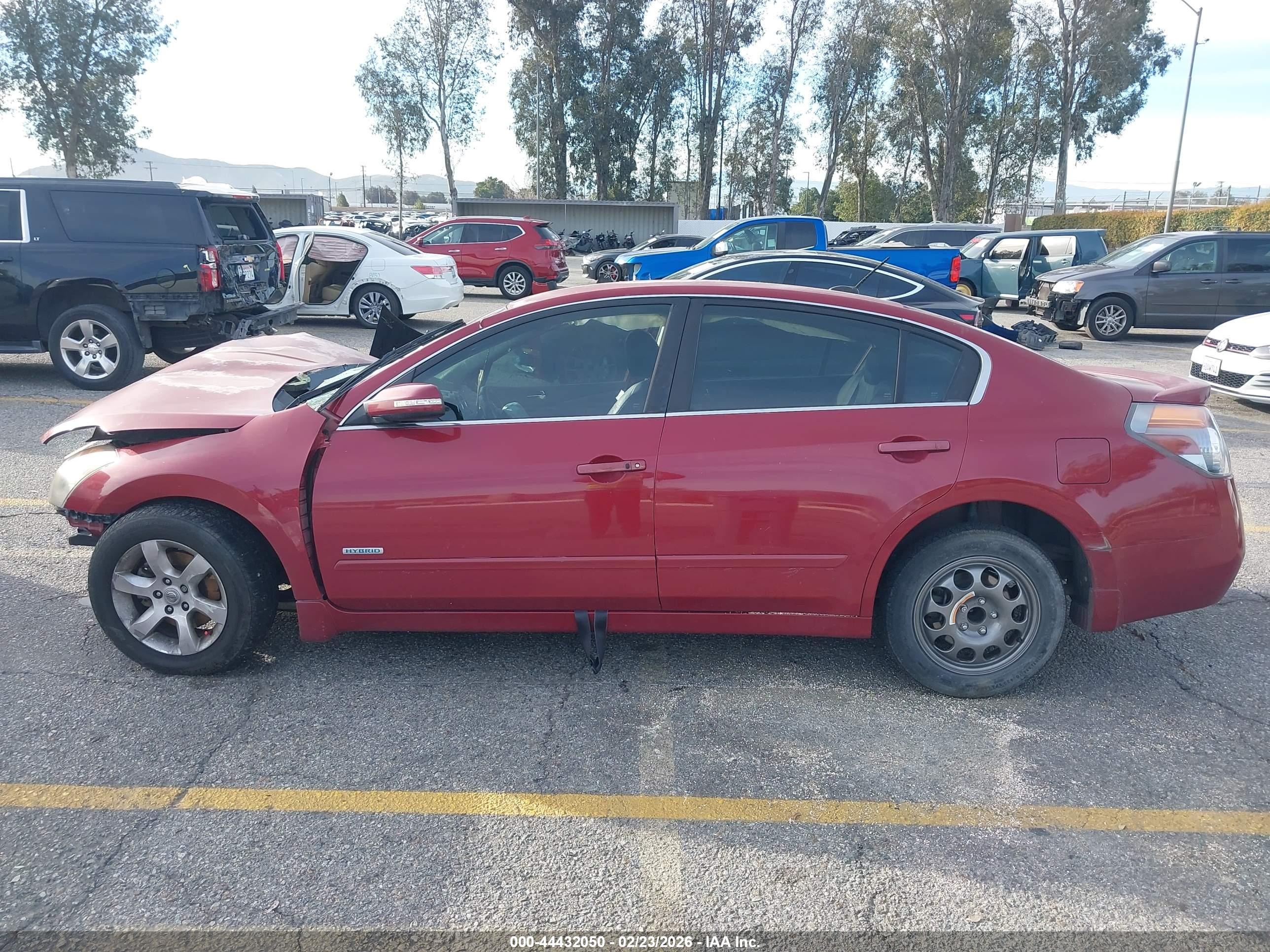 2008 Nissan Altima Hybrid   Red vin: 1N4CL21EX8C135058
