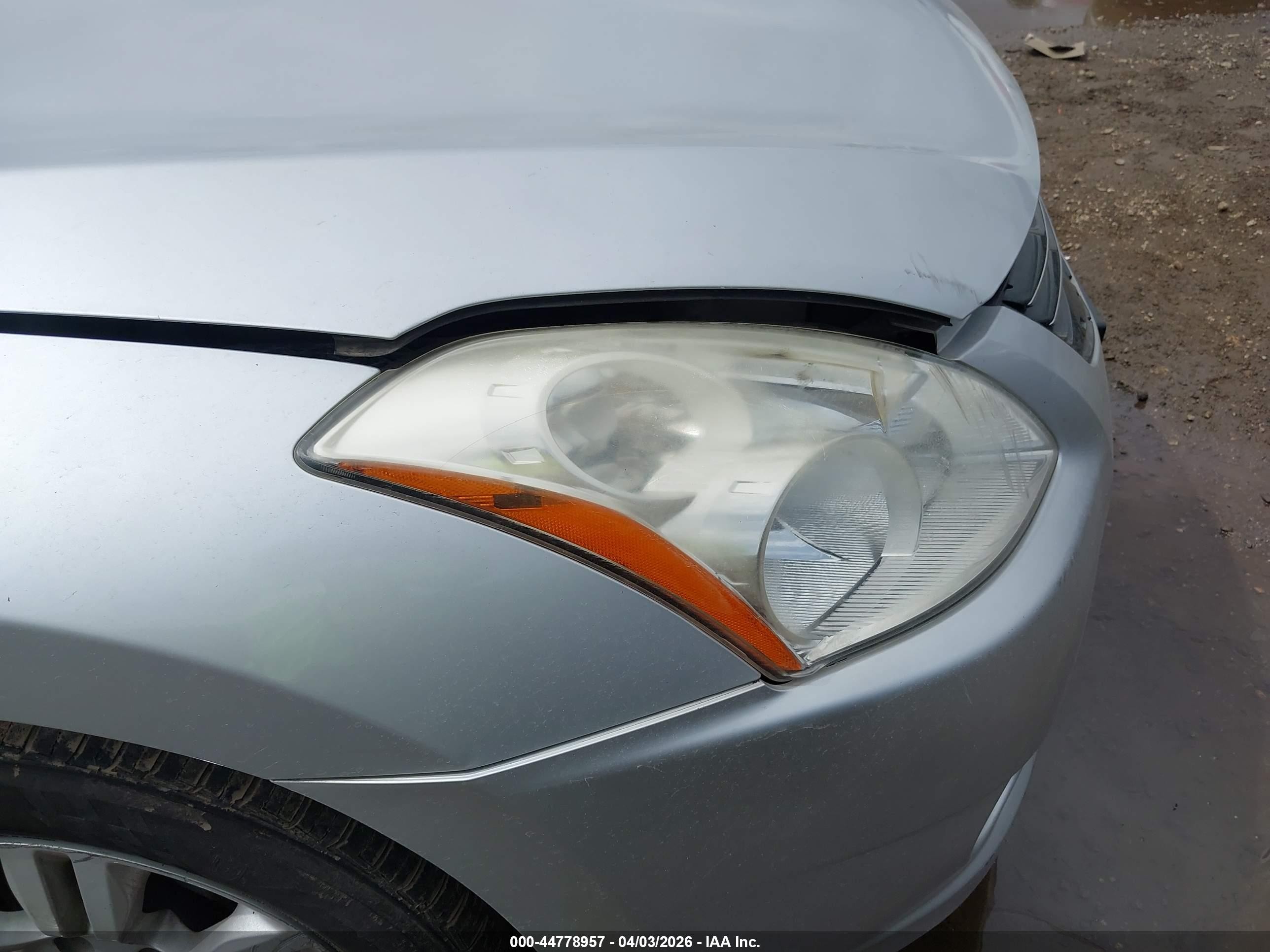 2011 Nissan Altima Hybrid   Silver vin: 1N4CL2AP1BC126287
