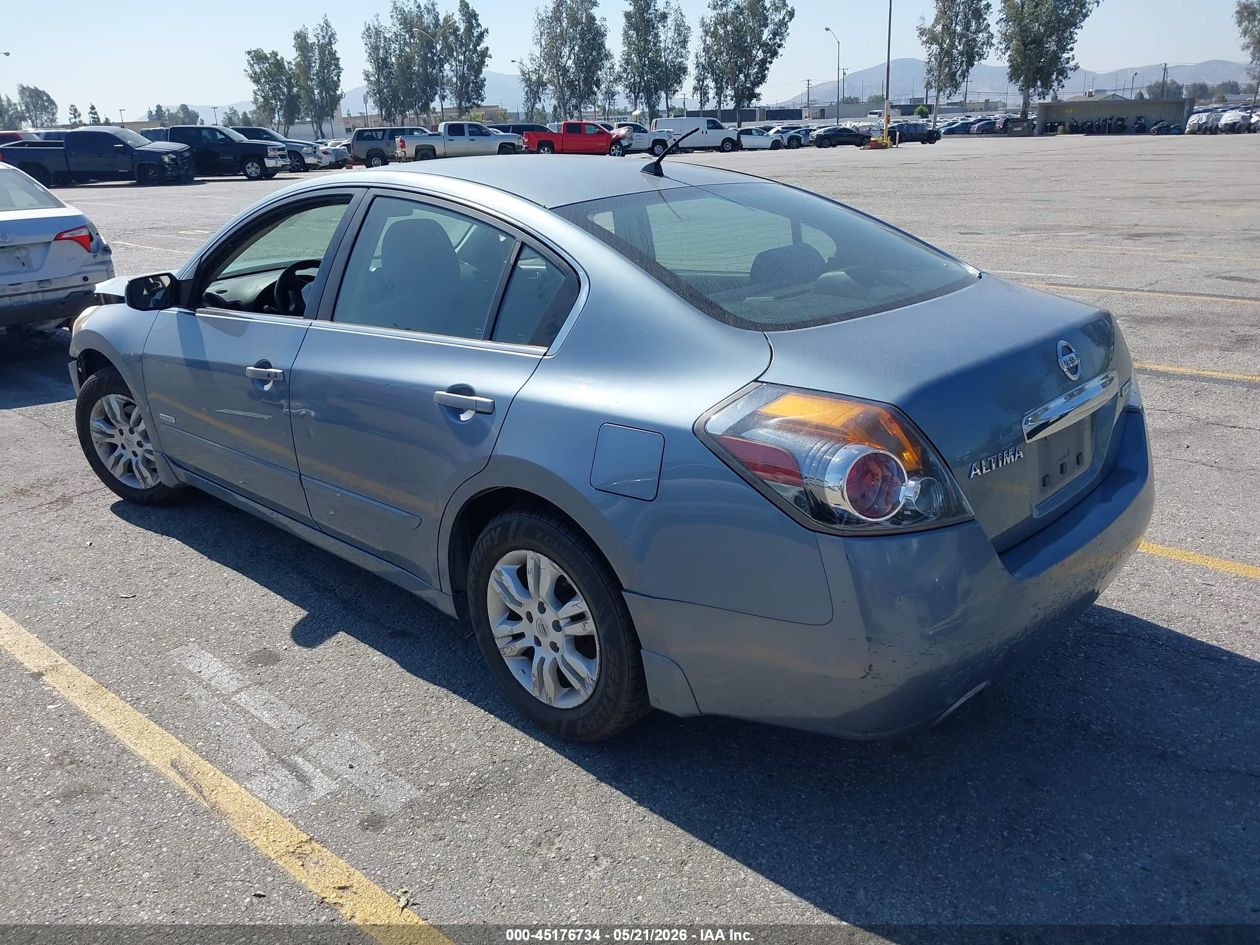 2010 Nissan Altima Hybrid   Blue vin: 1N4CL2AP2AC135417