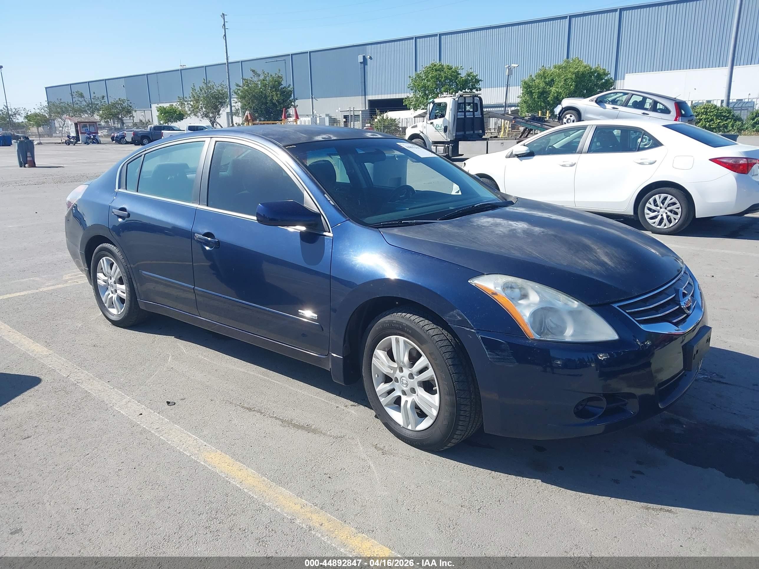 2011 Nissan Altima Hybrid   Blue vin: 1N4CL2AP2BC117937