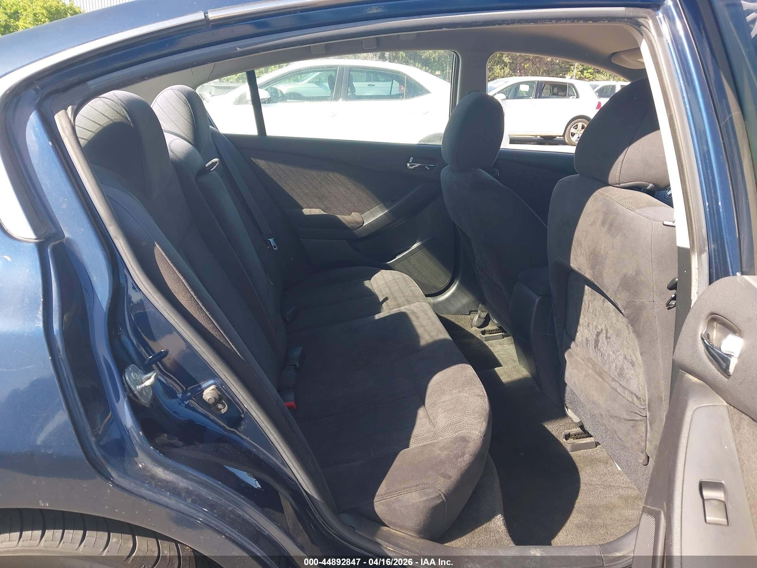 2011 Nissan Altima Hybrid   Blue vin: 1N4CL2AP2BC117937