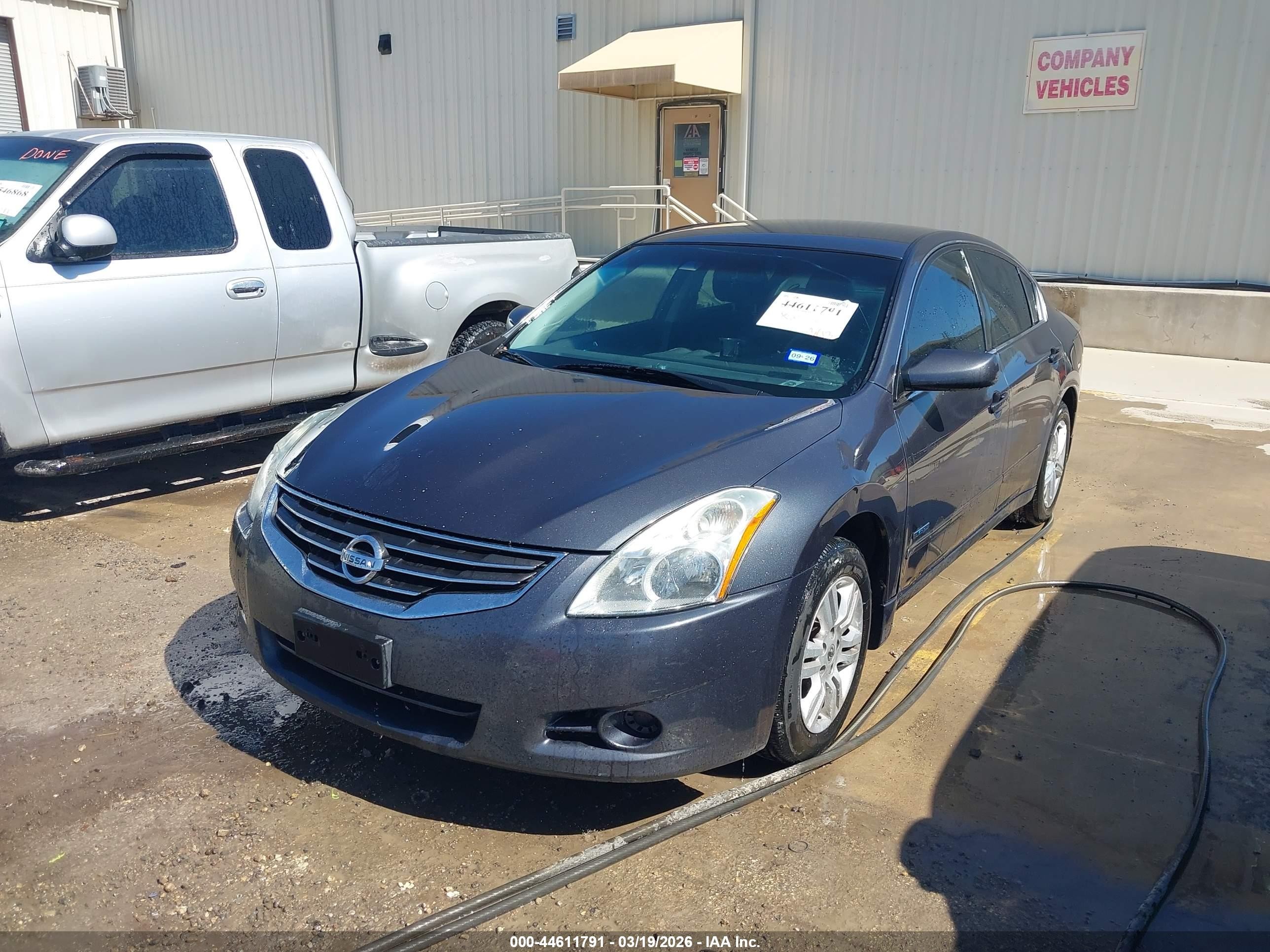 2011 Nissan Altima Hybrid   Gray vin: 1N4CL2AP2BC159427