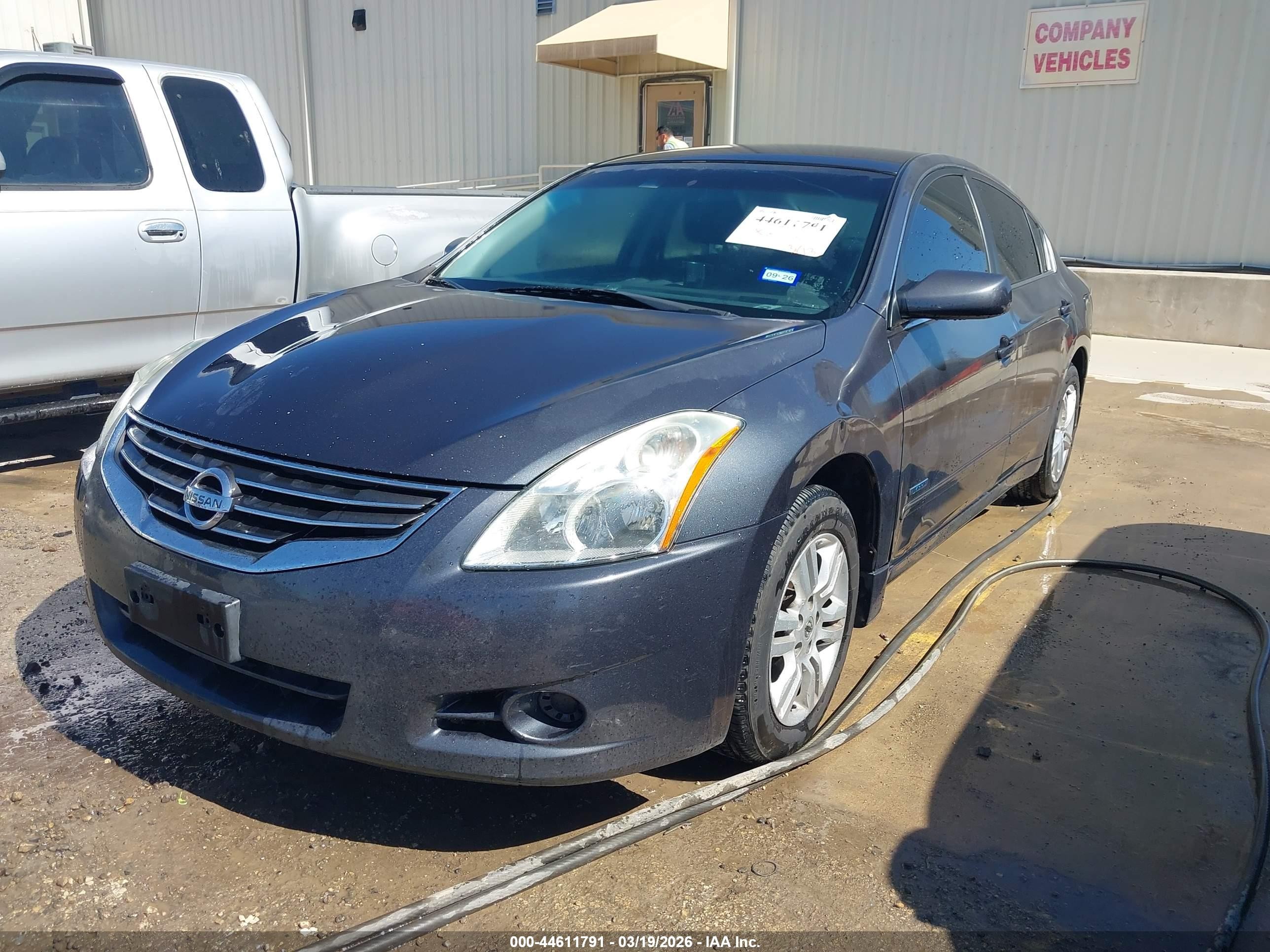 2011 Nissan Altima Hybrid   Gray vin: 1N4CL2AP2BC159427