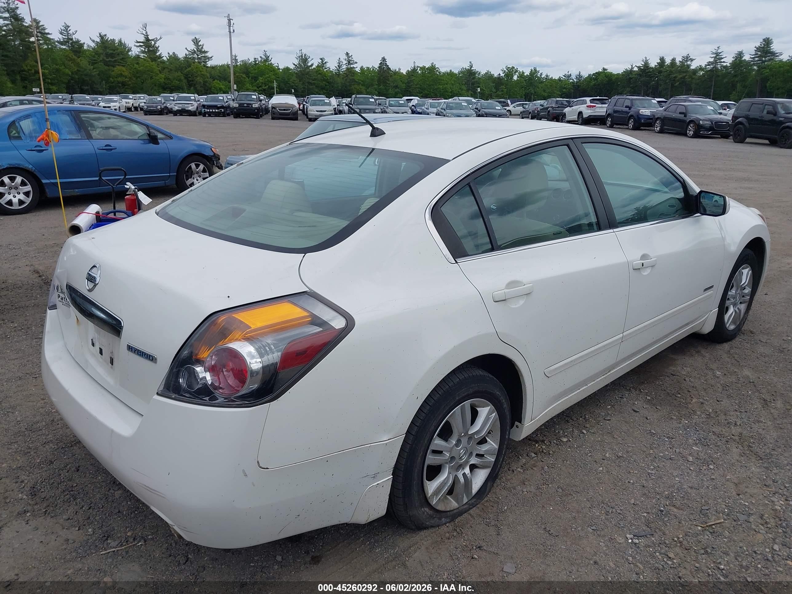 2011 Nissan Altima Hybrid White vin: 1N4CL2AP2BC183467