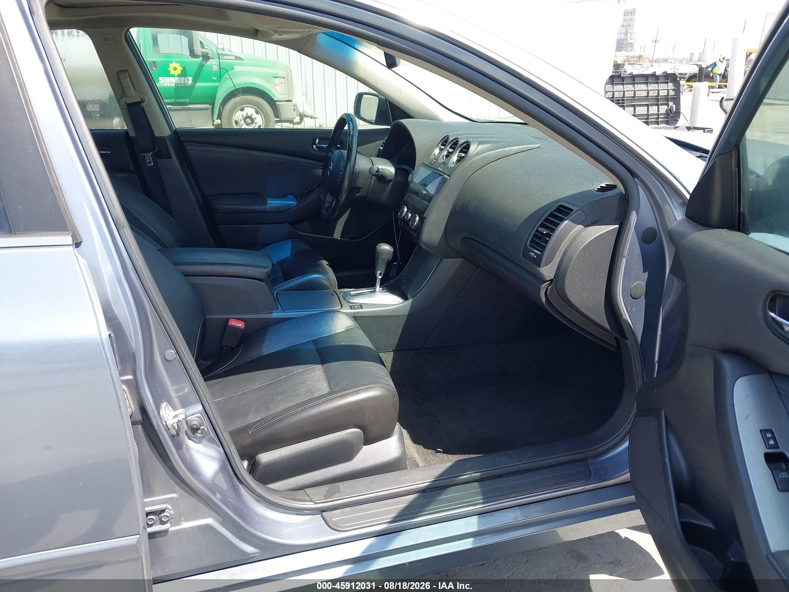 2011 Nissan Altima Hybrid   Light Blue vin: 1N4CL2AP2BC185476