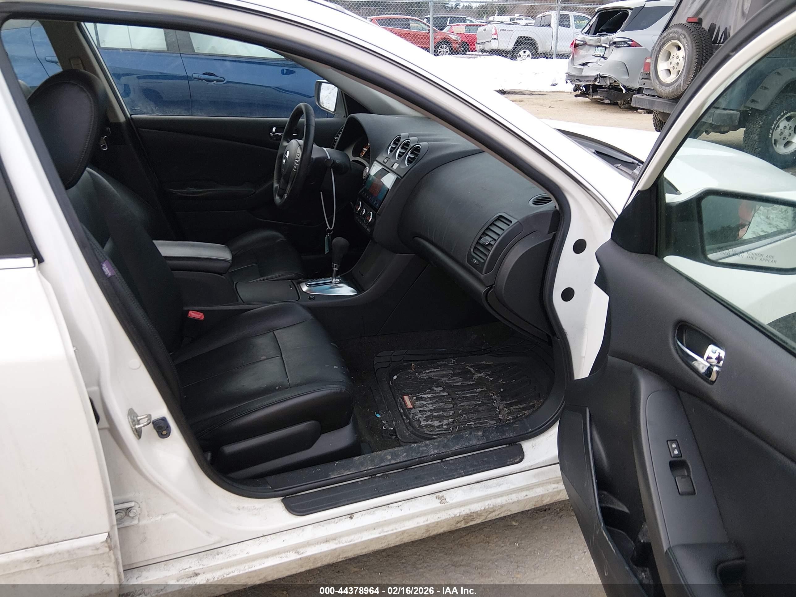 2011 Nissan Altima Hybrid   White vin: 1N4CL2AP3BC185390