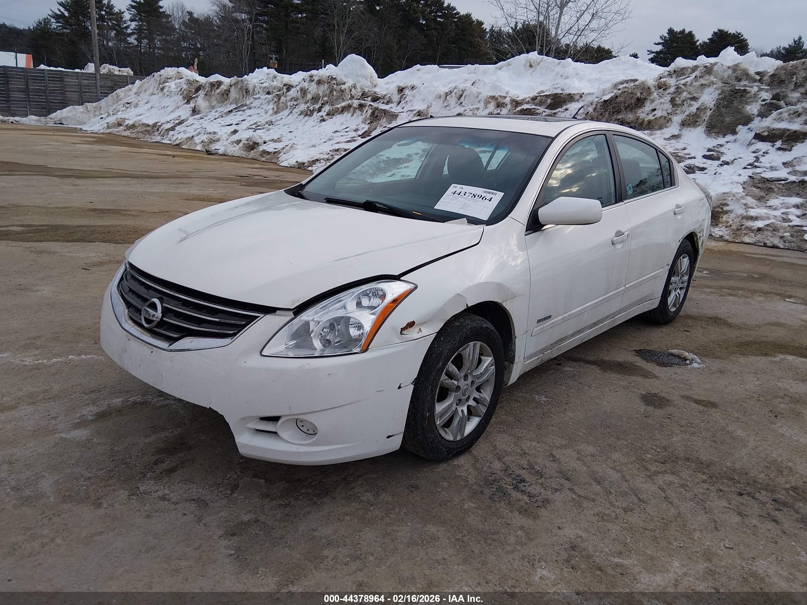 2011 Nissan Altima Hybrid   White vin: 1N4CL2AP3BC185390