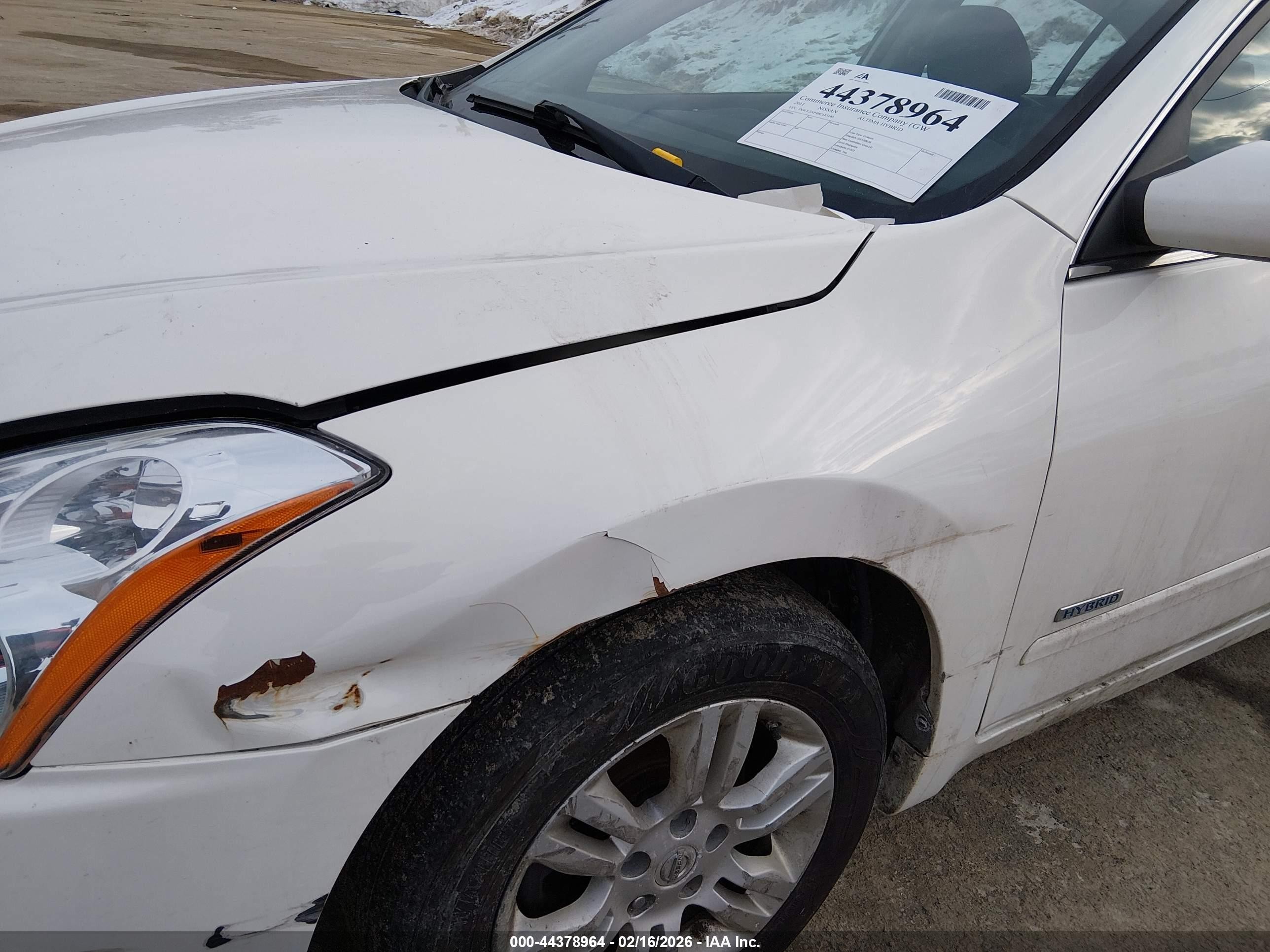2011 Nissan Altima Hybrid   White vin: 1N4CL2AP3BC185390