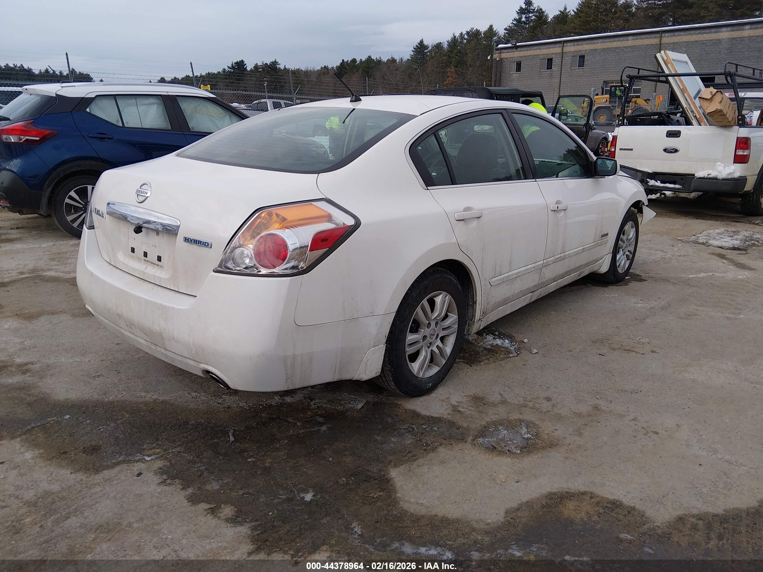 2011 Nissan Altima Hybrid   White vin: 1N4CL2AP3BC185390