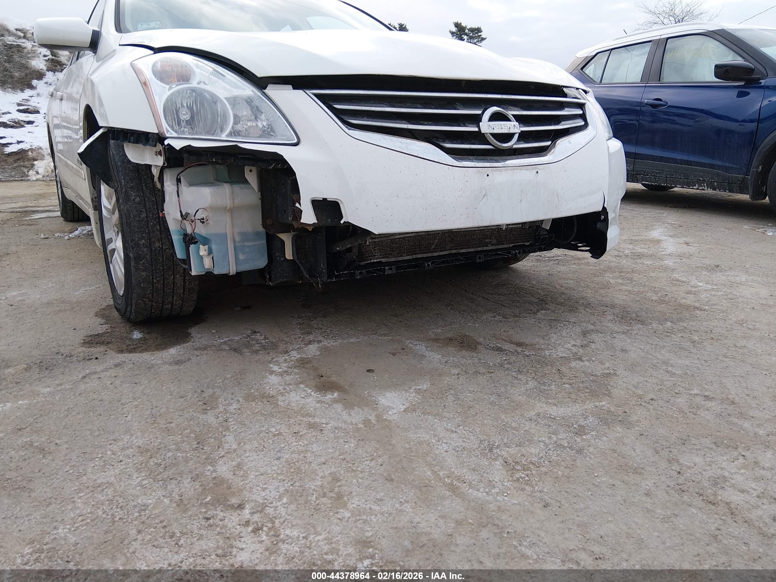 2011 Nissan Altima Hybrid   White vin: 1N4CL2AP3BC185390