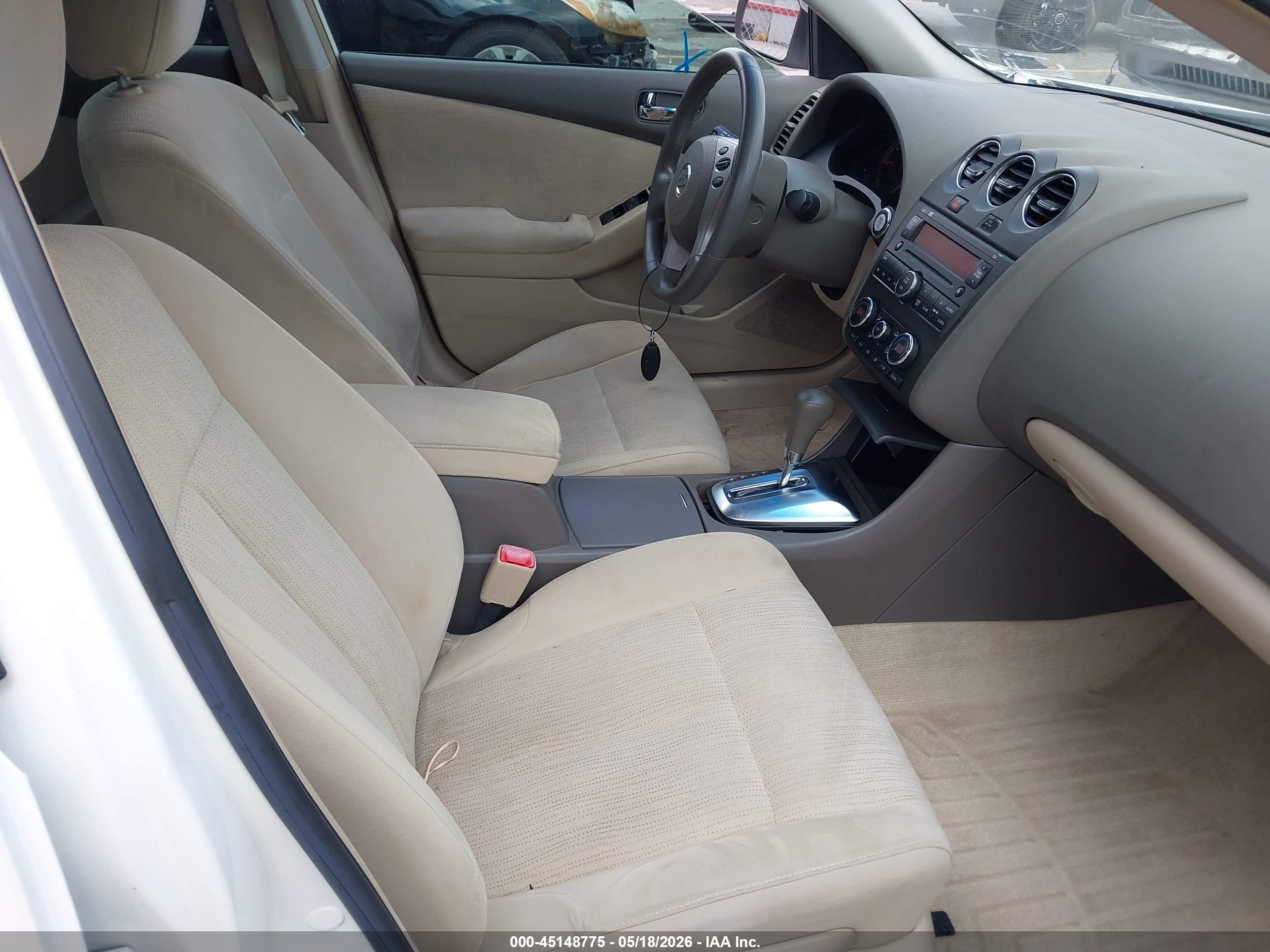 2010 Nissan Altima Hybrid   White vin: 1N4CL2AP5AC189973