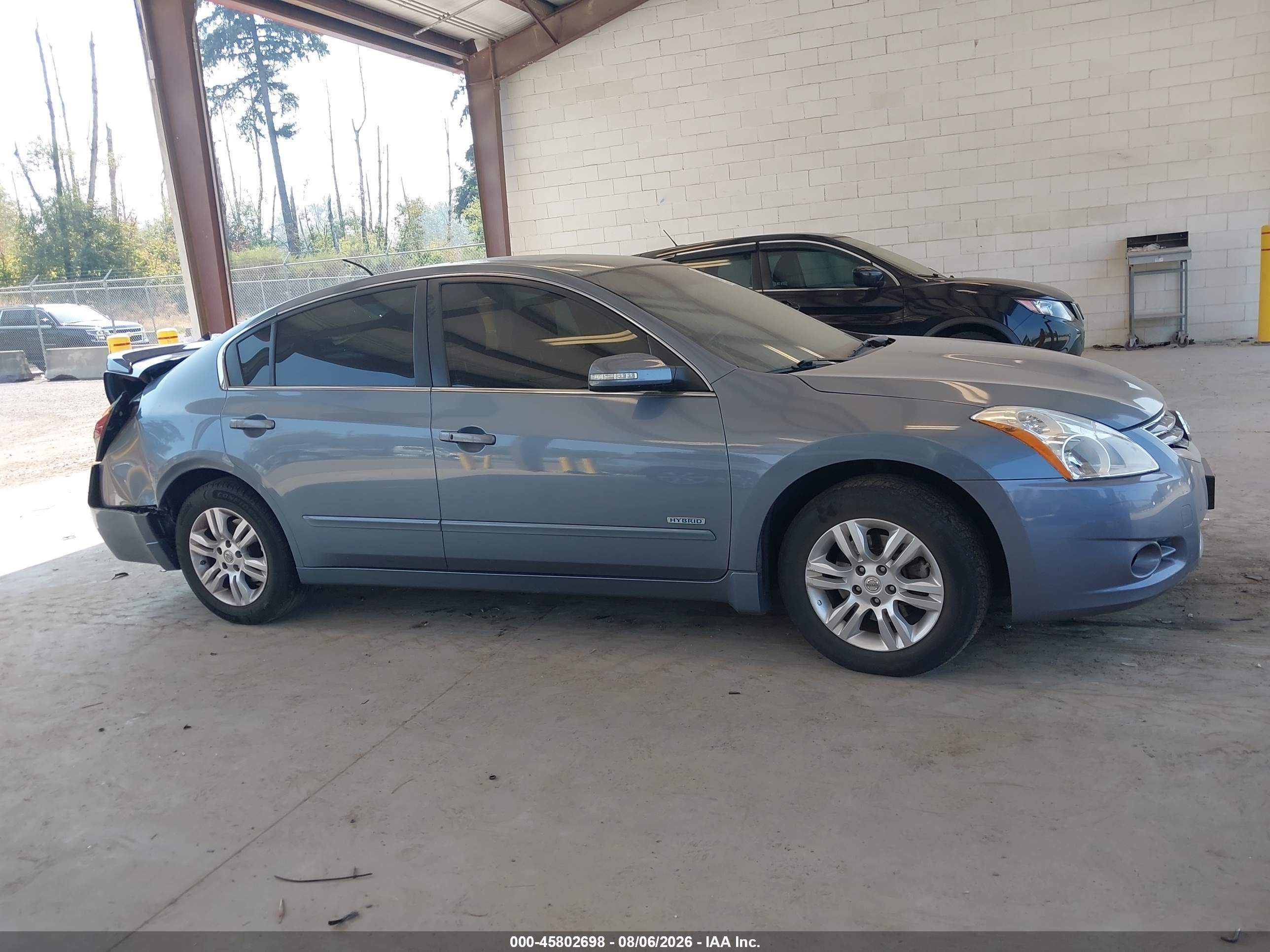 2011 Nissan Altima Hybrid   Blue vin: 1N4CL2AP5BC116362