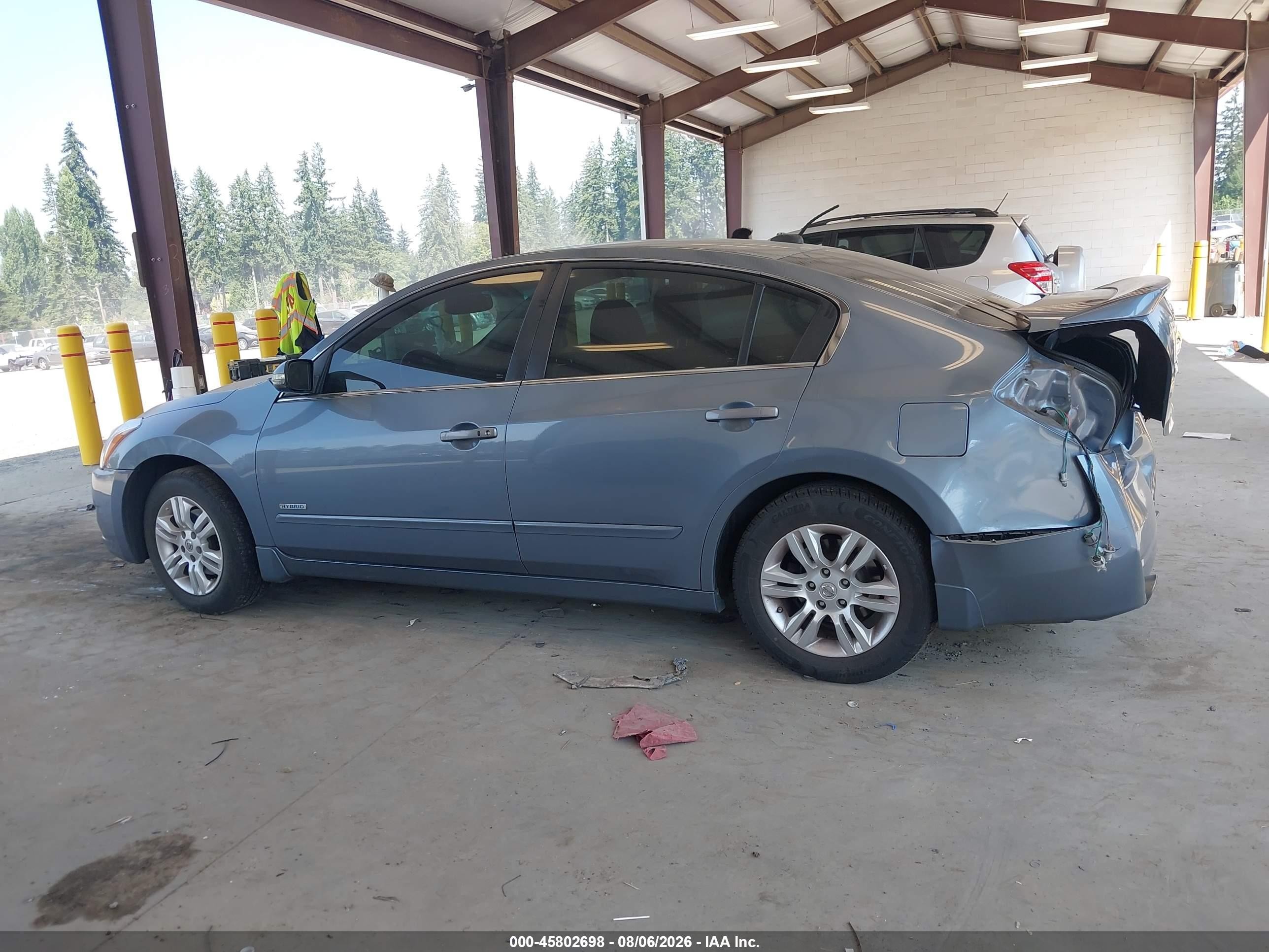 2011 Nissan Altima Hybrid   Blue vin: 1N4CL2AP5BC116362