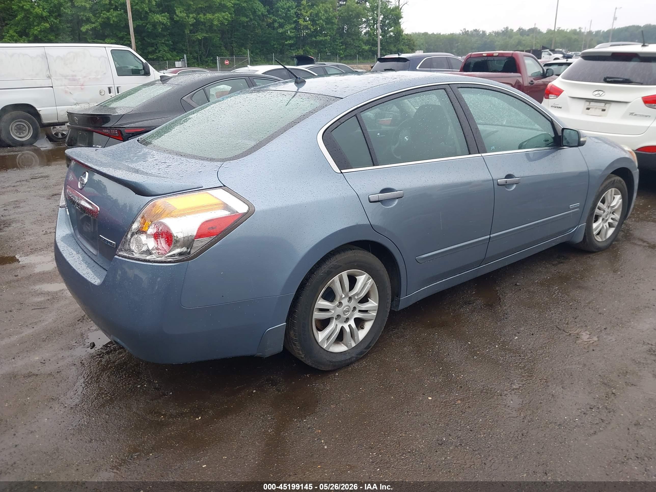 2011 Nissan Altima Hybrid   Light Blue vin: 1N4CL2AP6BC176439