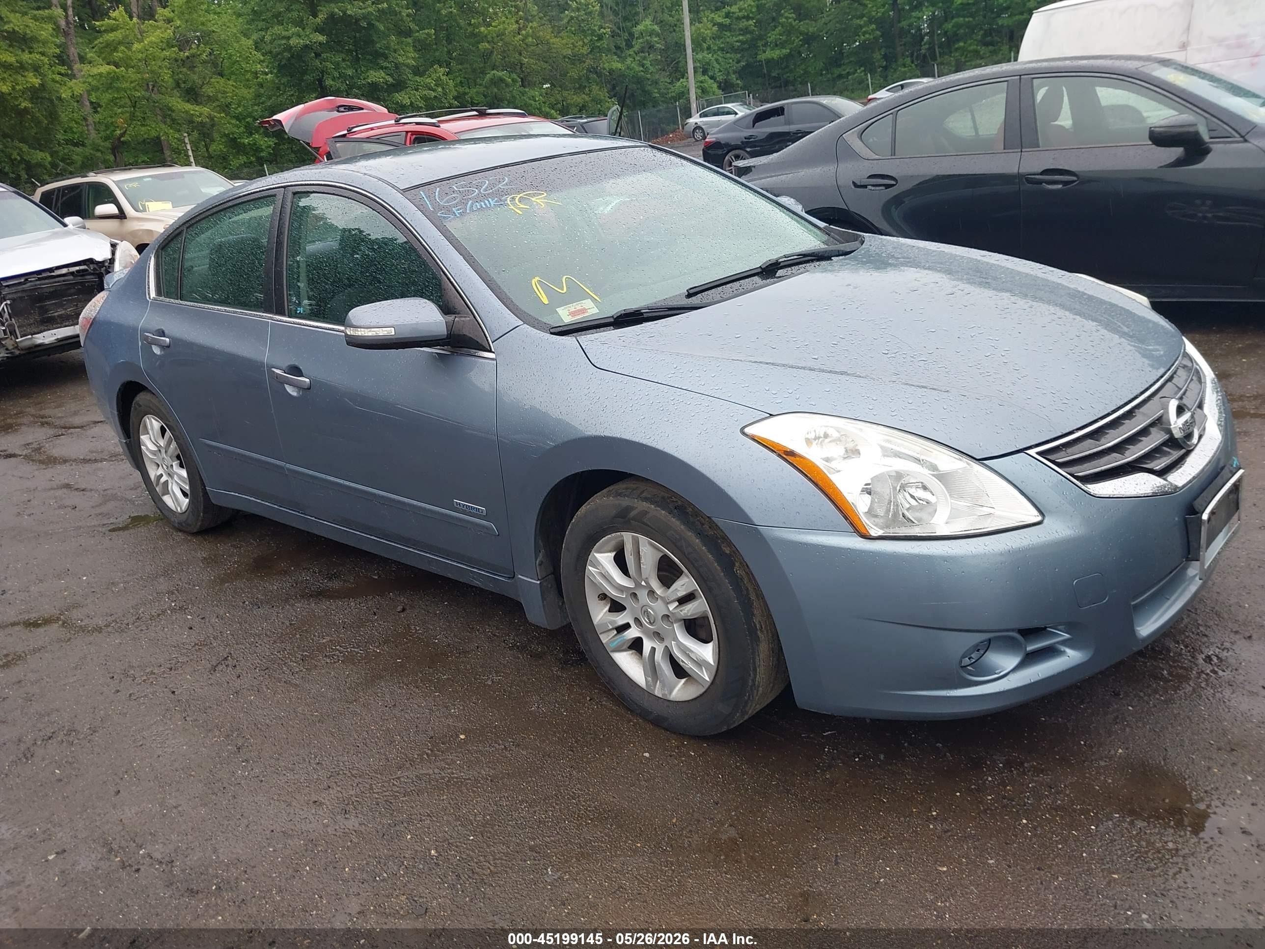 2011 Nissan Altima Hybrid   Light Blue vin: 1N4CL2AP6BC176439