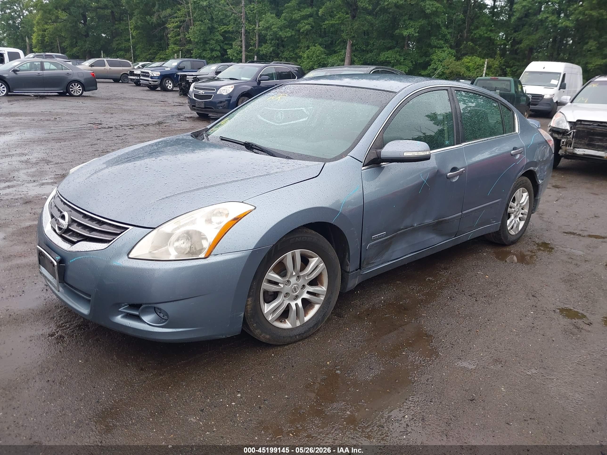 2011 Nissan Altima Hybrid   Light Blue vin: 1N4CL2AP6BC176439