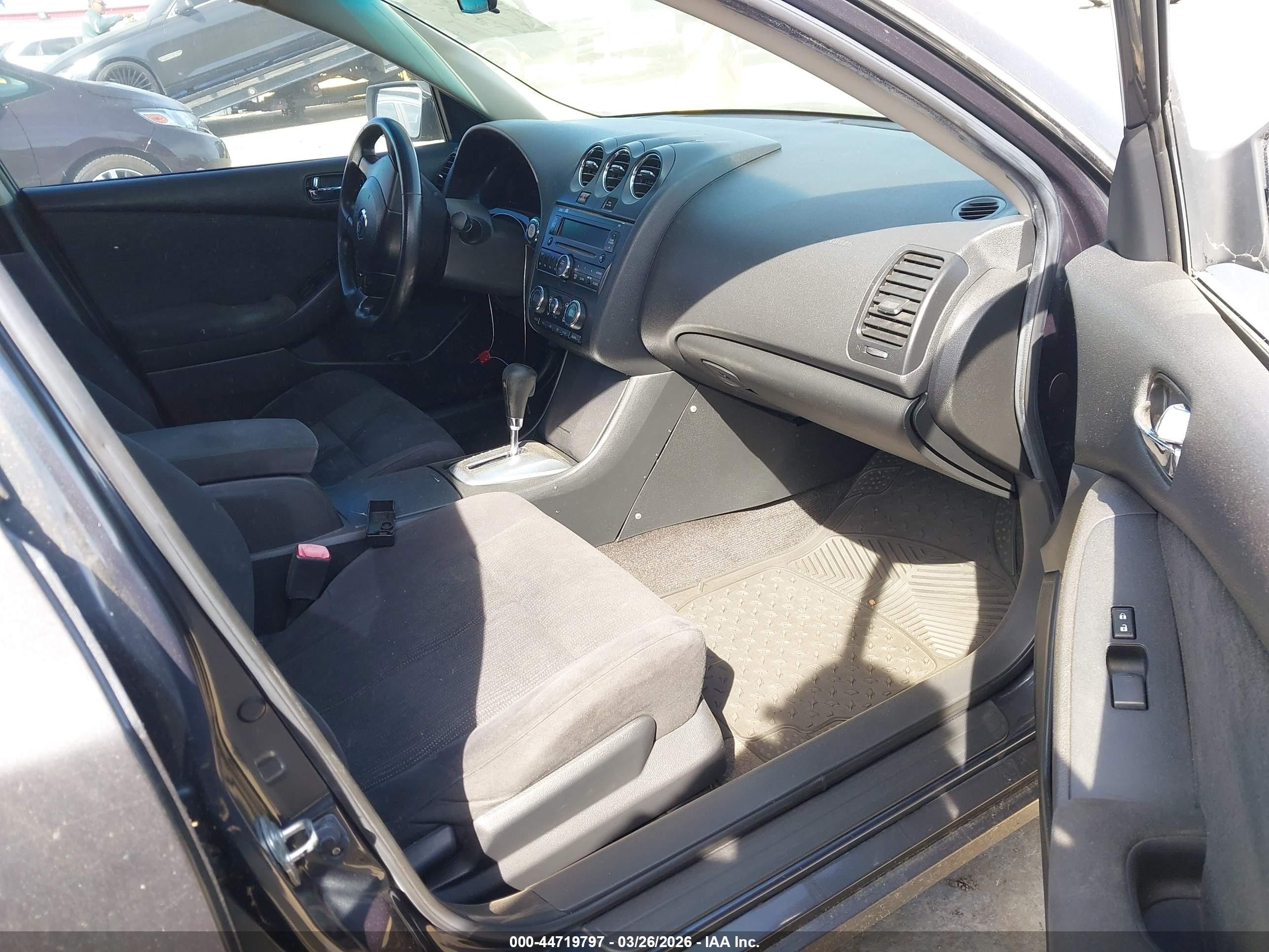 2011 Nissan Altima Hybrid   Gray vin: 1N4CL2AP6BC180927