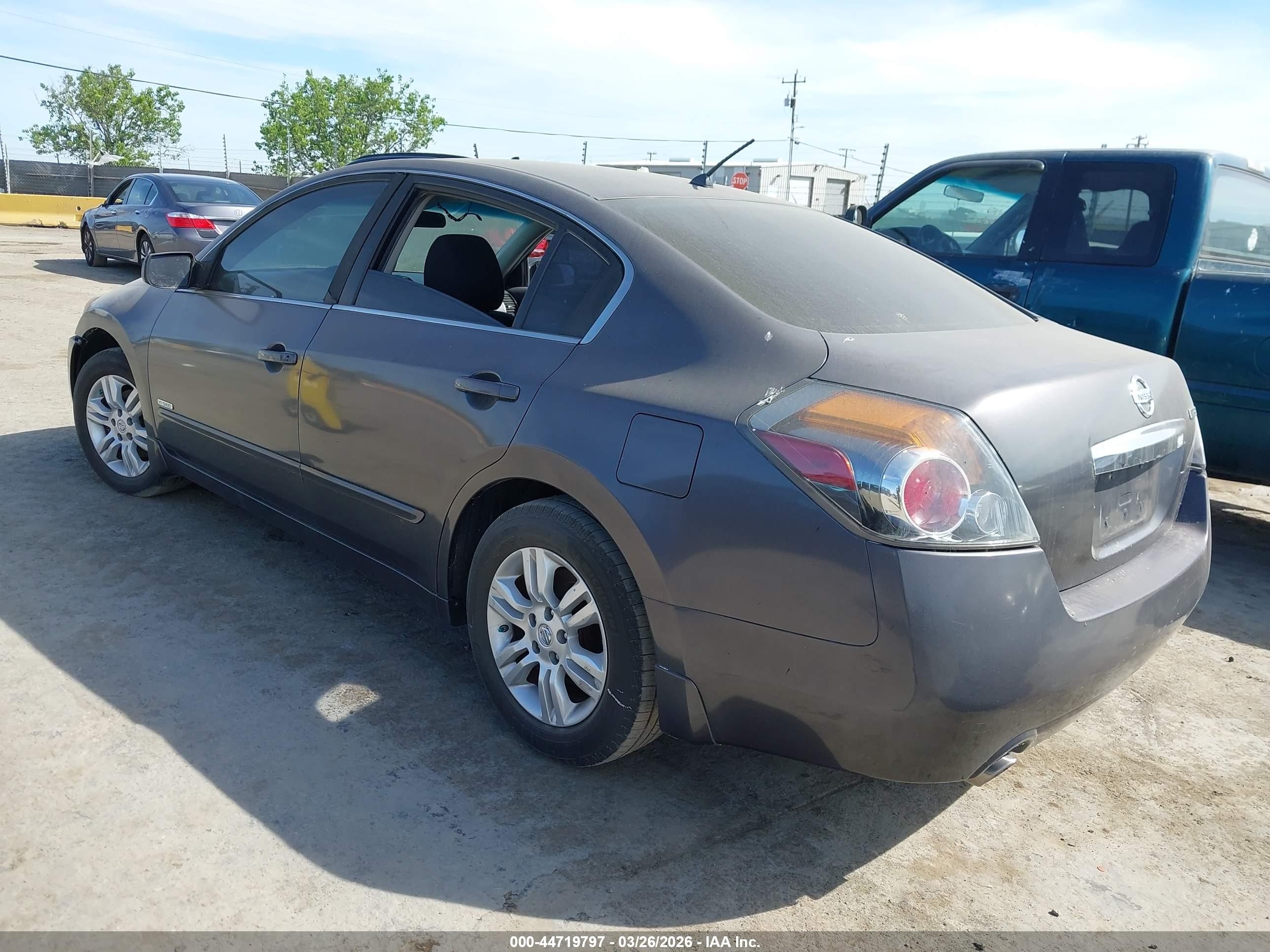 2011 Nissan Altima Hybrid   Gray vin: 1N4CL2AP6BC180927