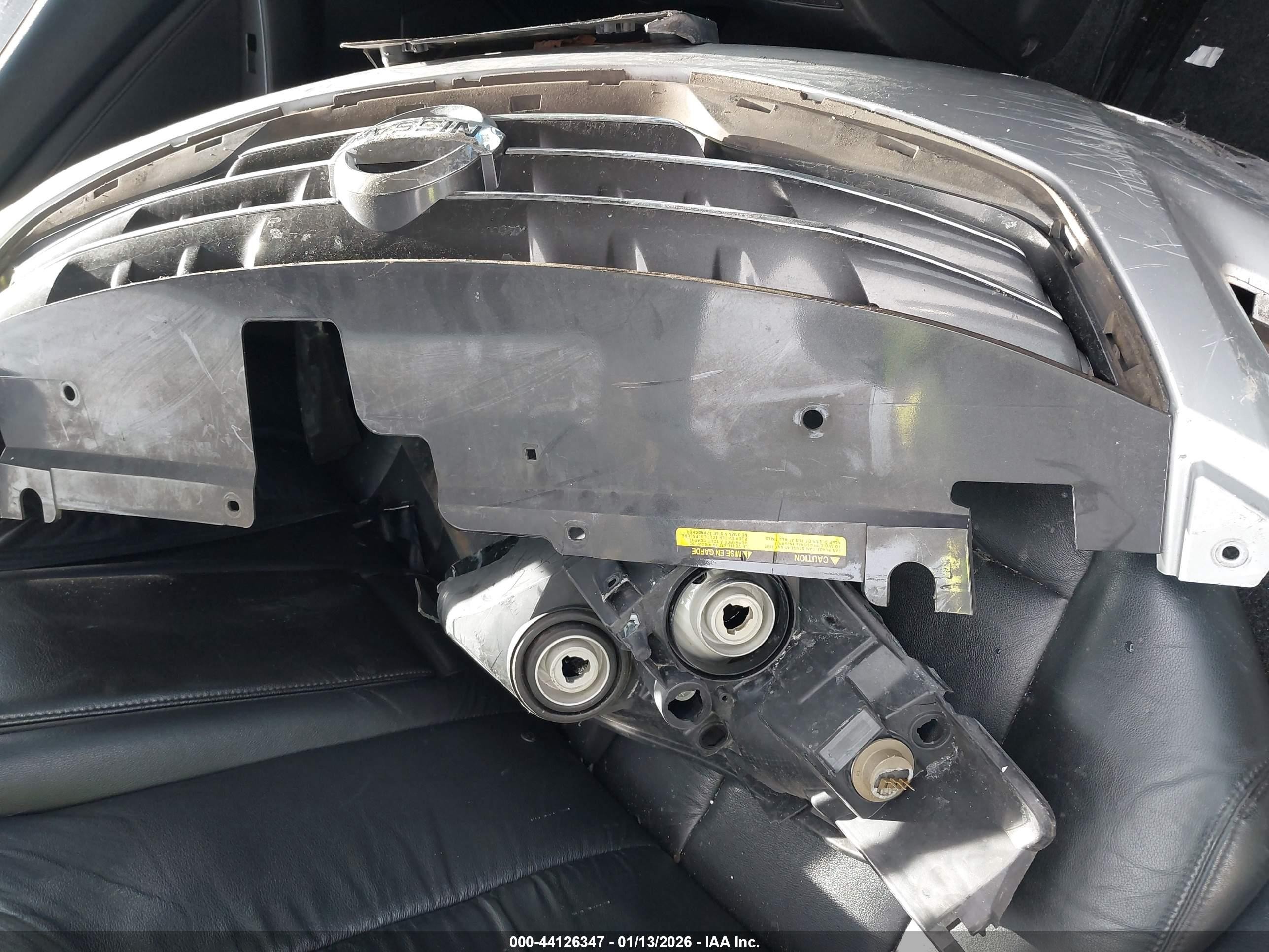 2011 Nissan Altima Hybrid   Silver vin: 1N4CL2AP6BC182886