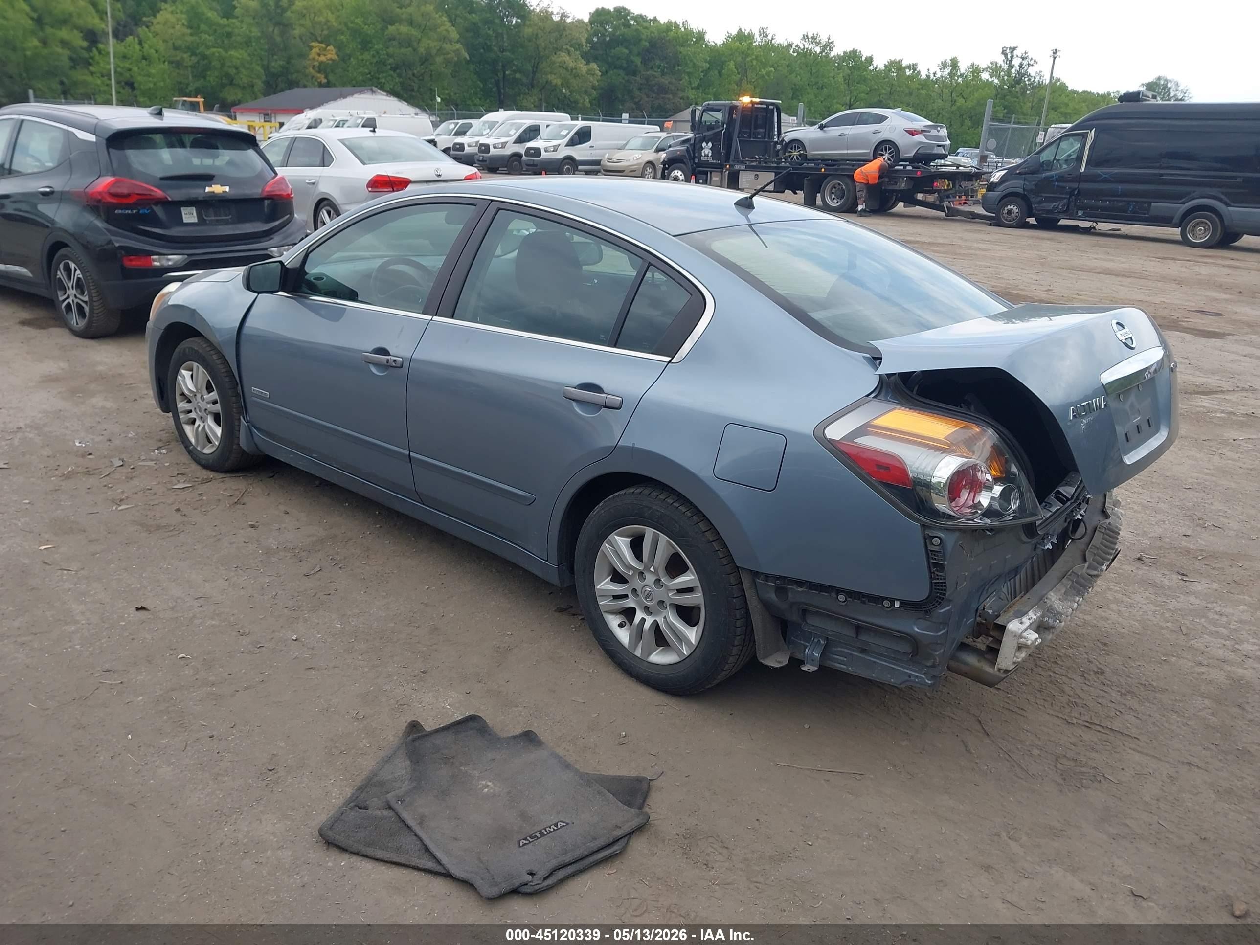 2011 Nissan Altima Hybrid   Light Blue vin: 1N4CL2AP6BC184962