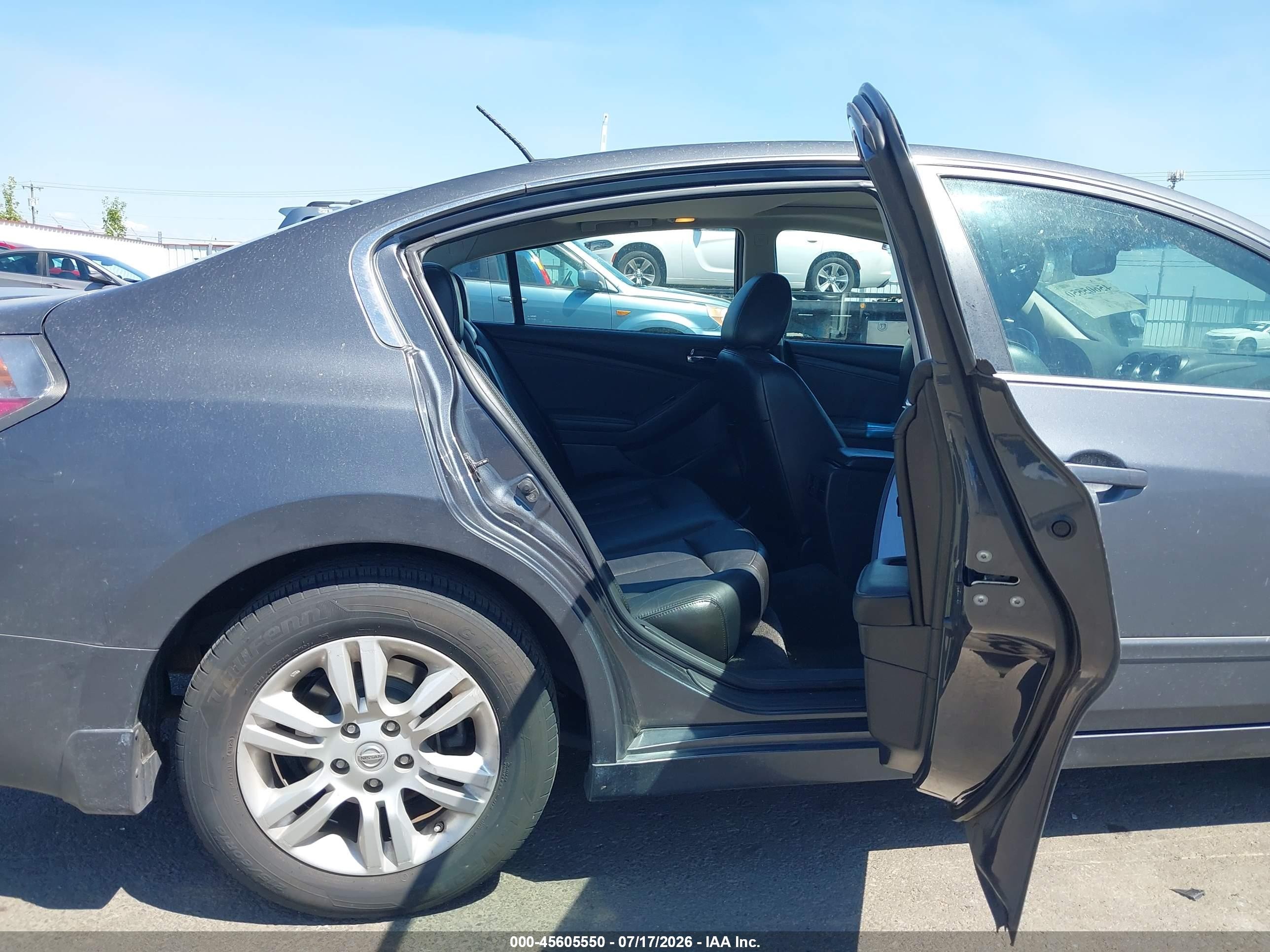 2010 Nissan Altima Hybrid   Gray vin: 1N4CL2AP7AC157901