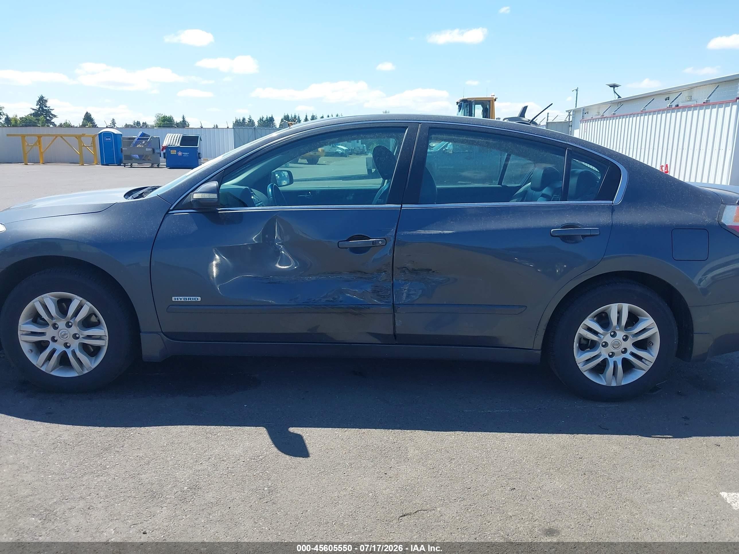 2010 Nissan Altima Hybrid   Gray vin: 1N4CL2AP7AC157901