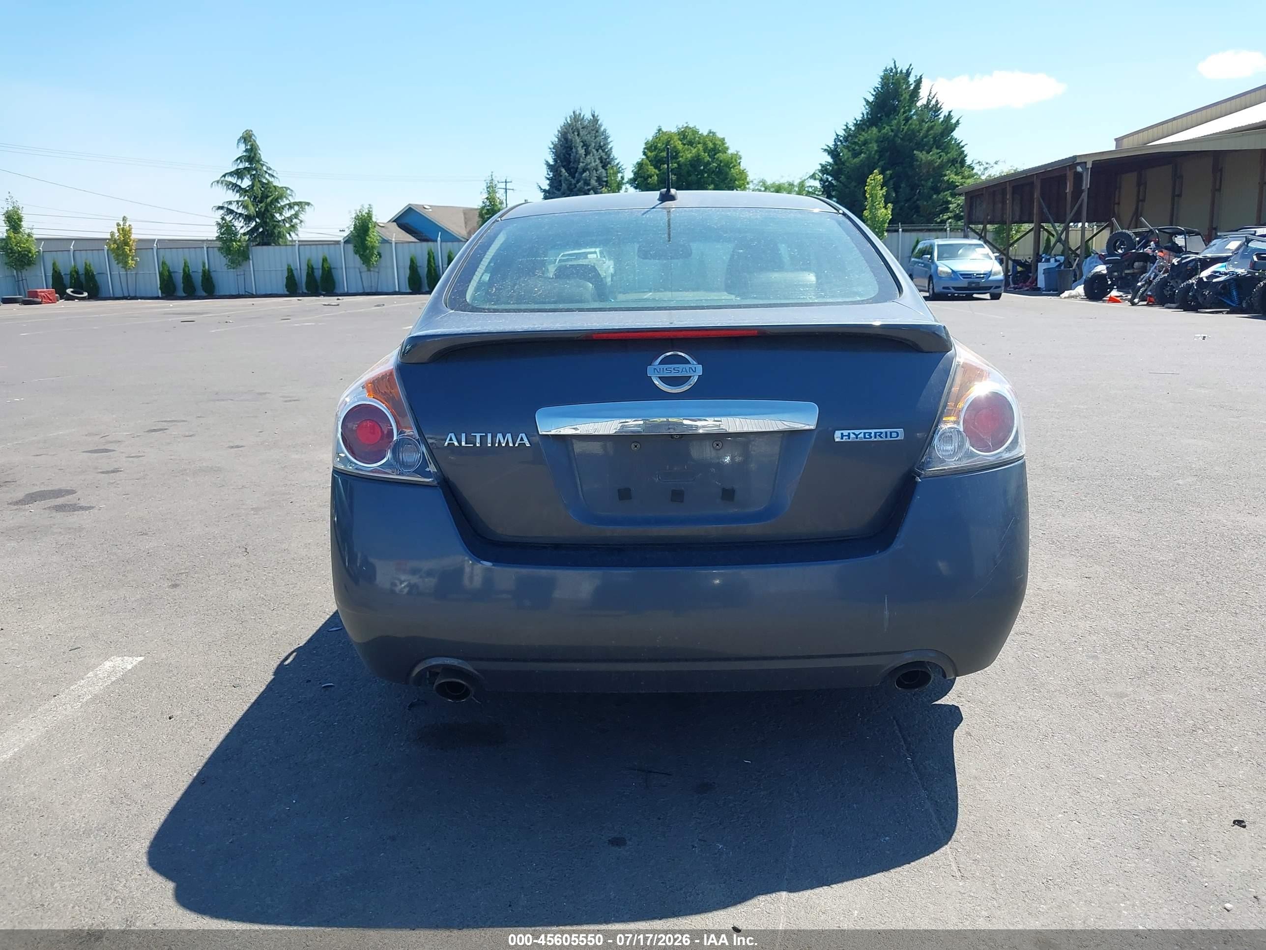 2010 Nissan Altima Hybrid   Gray vin: 1N4CL2AP7AC157901
