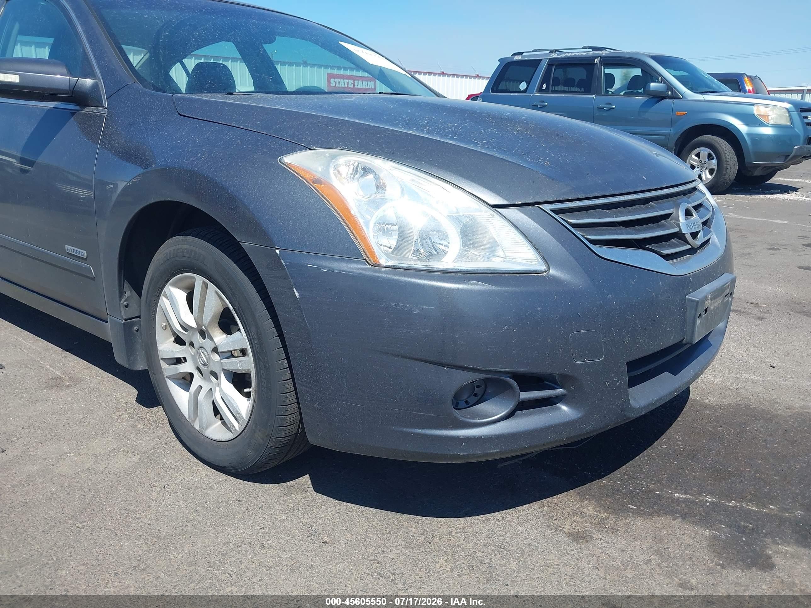 2010 Nissan Altima Hybrid   Gray vin: 1N4CL2AP7AC157901