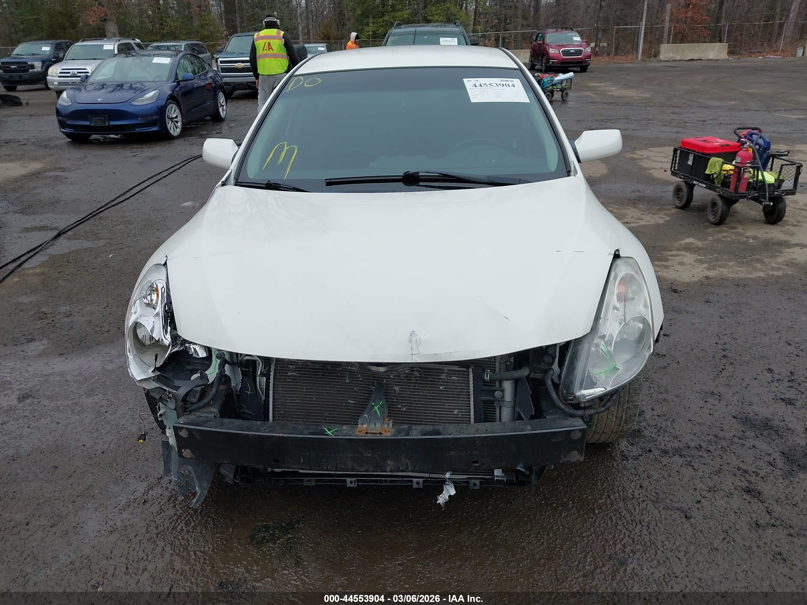 2011 Nissan Altima Hybrid   White vin: 1N4CL2AP7BC184923