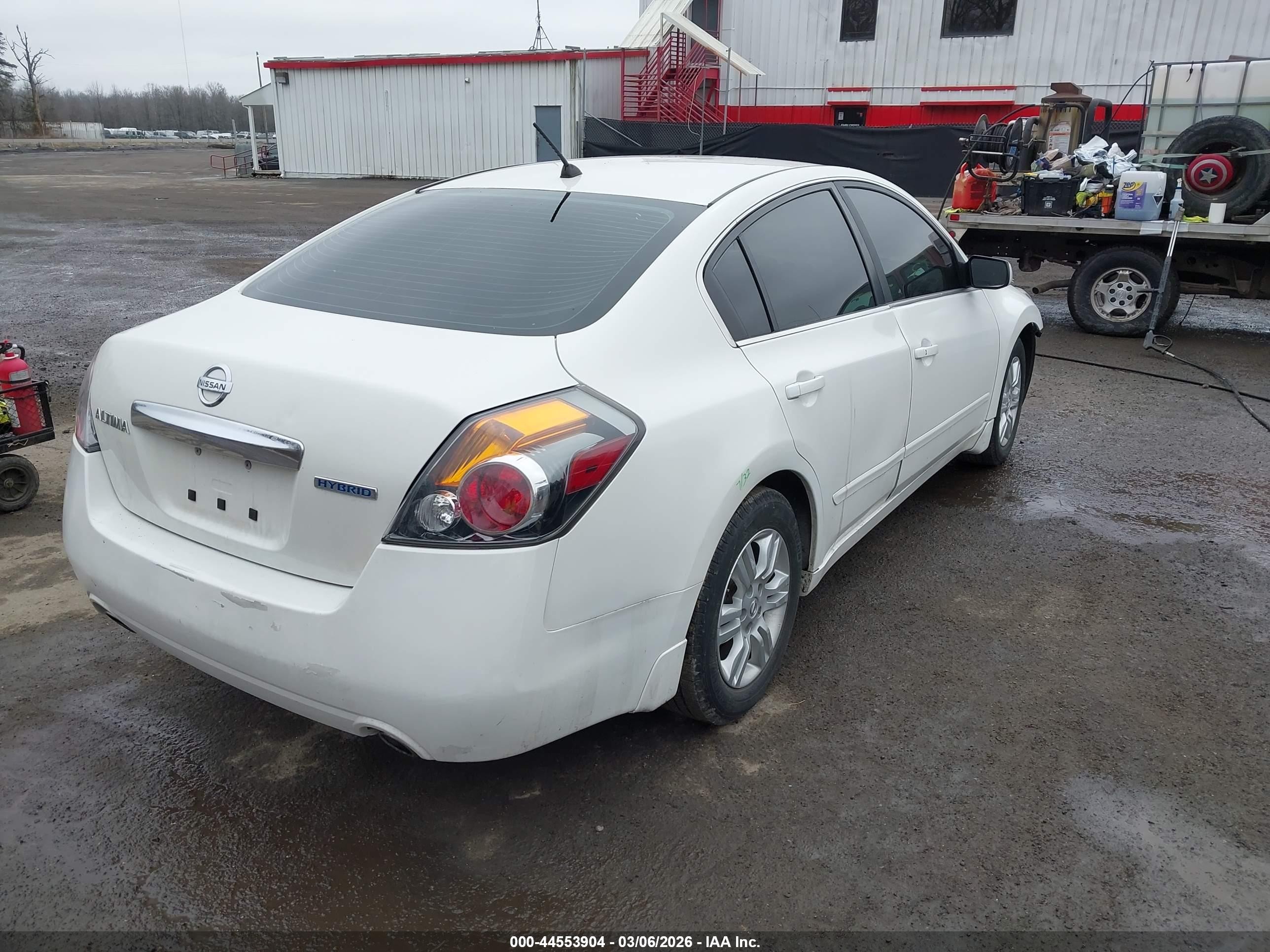 2011 Nissan Altima Hybrid   White vin: 1N4CL2AP7BC184923