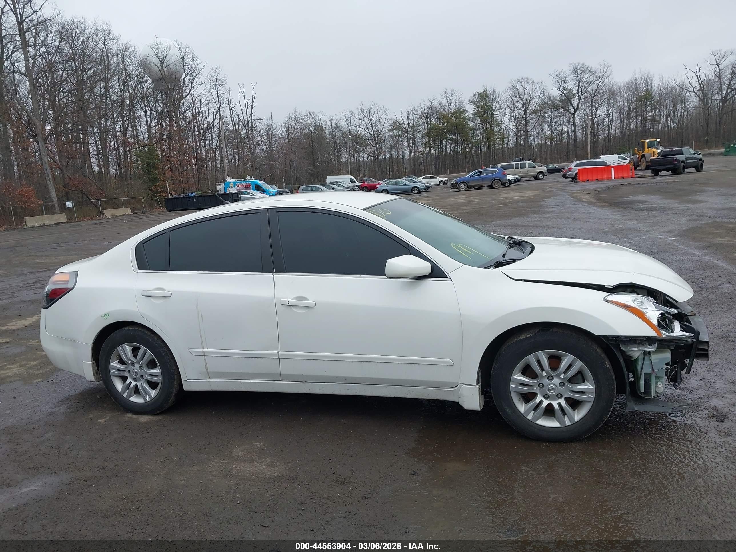 2011 Nissan Altima Hybrid   White vin: 1N4CL2AP7BC184923