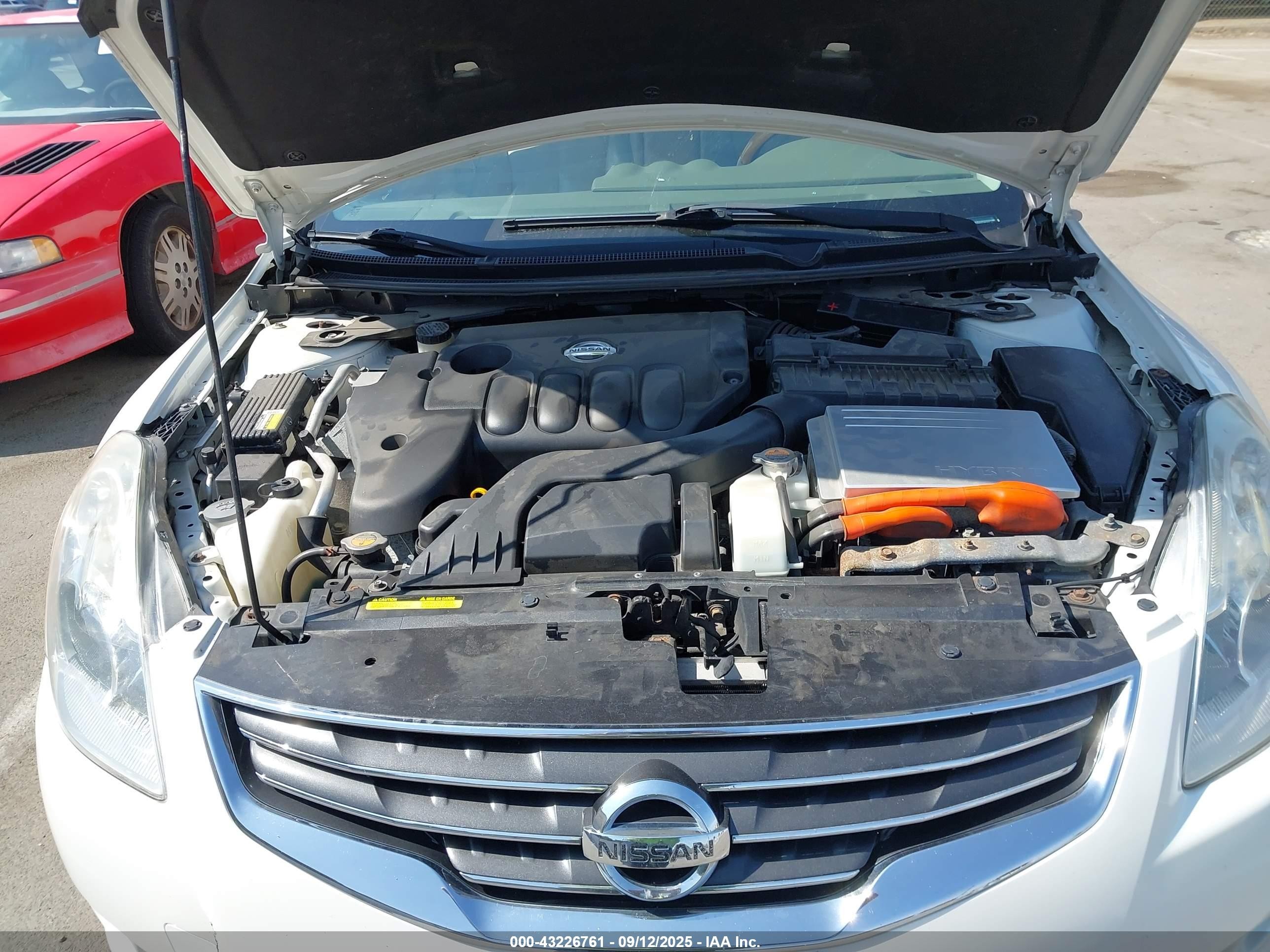 2011 Nissan Altima Hybrid   Белый vin: 1N4CL2AP7BC185151