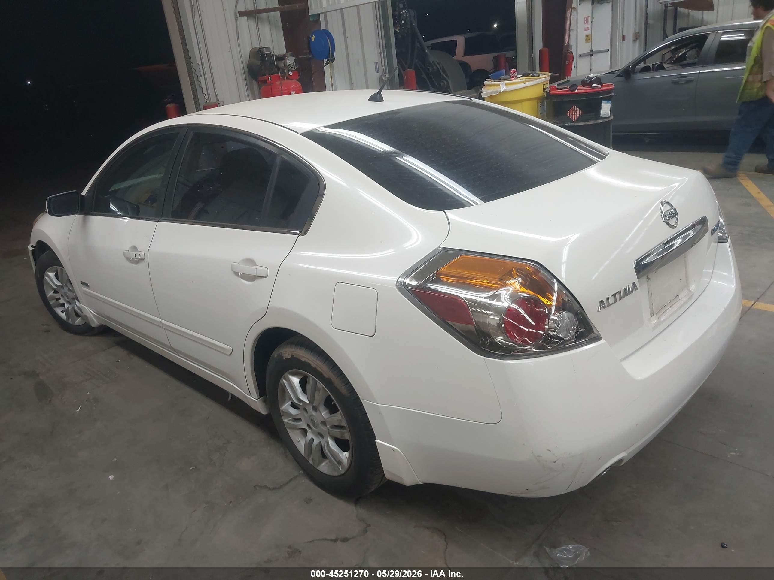 2011 Nissan Altima Hybrid   Белый vin: 1N4CL2AP8BC154149