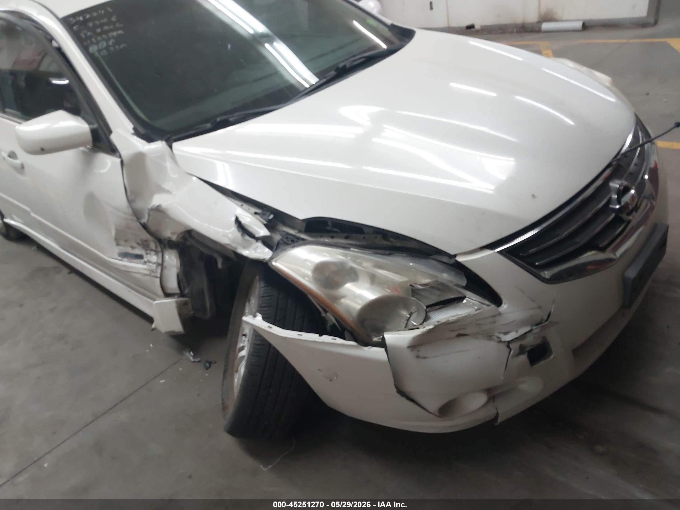 2011 Nissan Altima Hybrid   Белый vin: 1N4CL2AP8BC154149