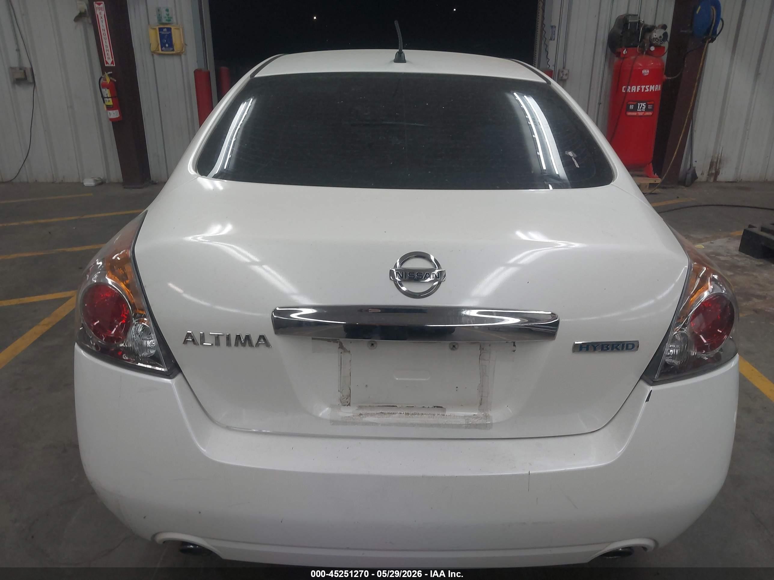 2011 Nissan Altima Hybrid   Белый vin: 1N4CL2AP8BC154149