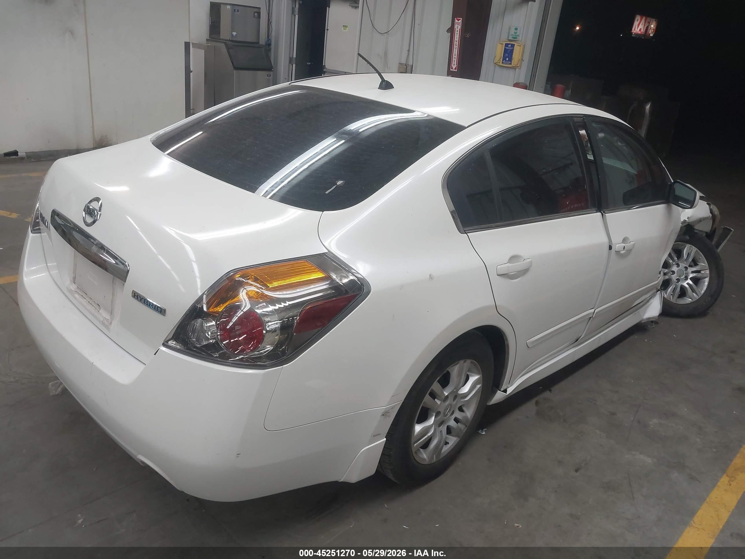 2011 Nissan Altima Hybrid   Белый vin: 1N4CL2AP8BC154149