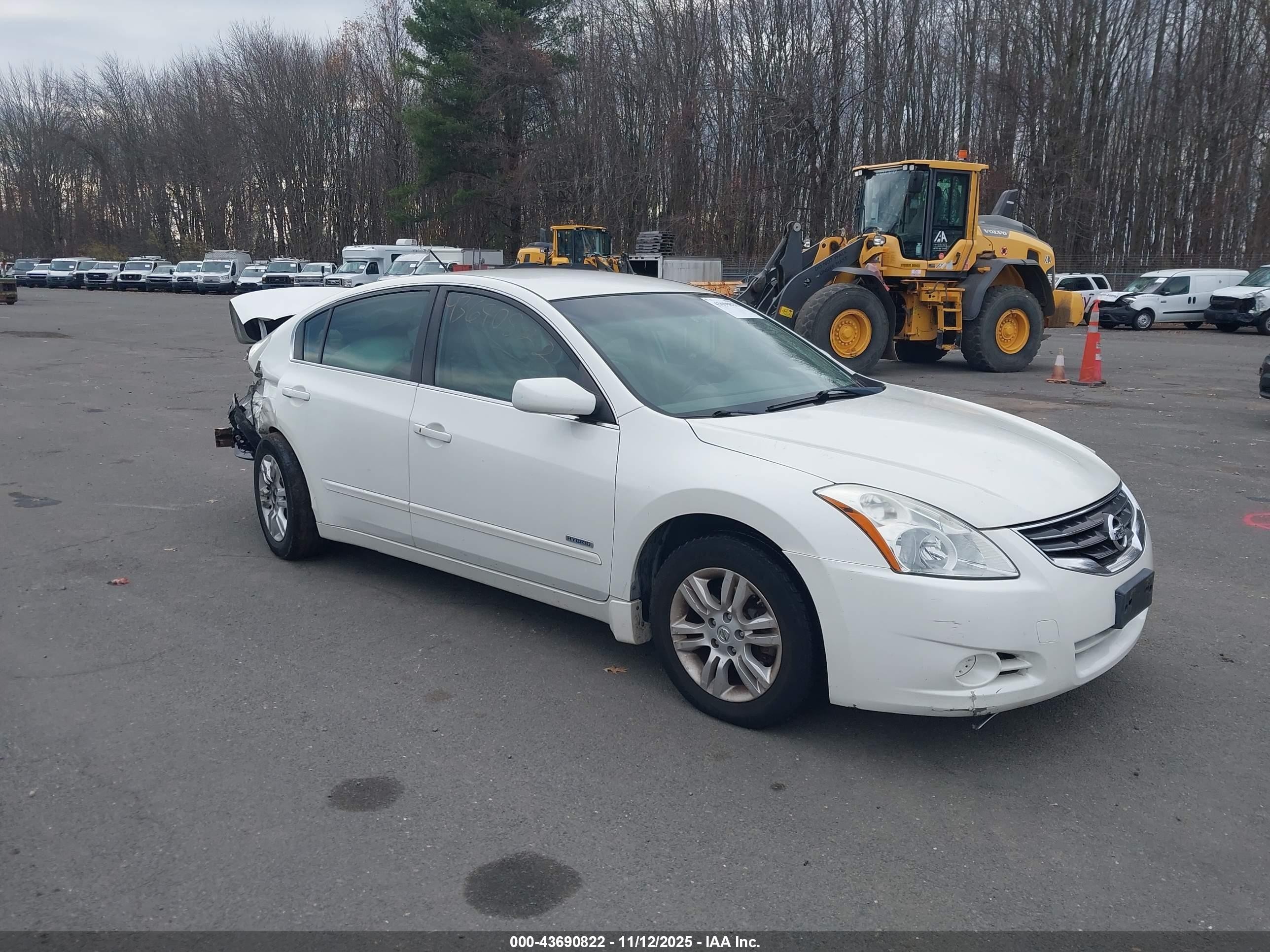 2011 Nissan Altima Hybrid   White vin: 1N4CL2AP8BC176880