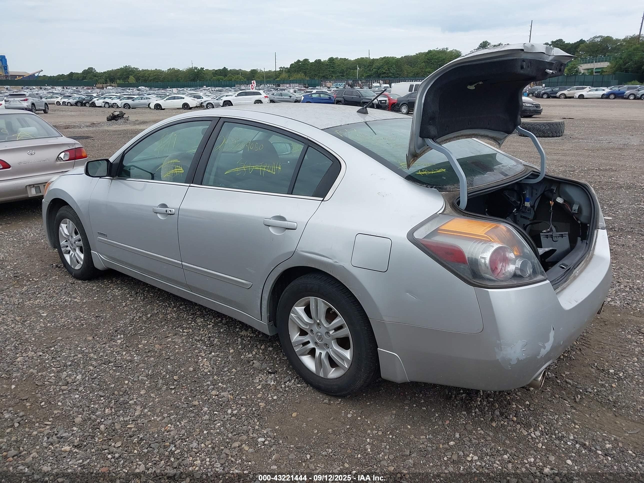 2011 Nissan Altima Hybrid   Серый vin: 1N4CL2AP8BC180122