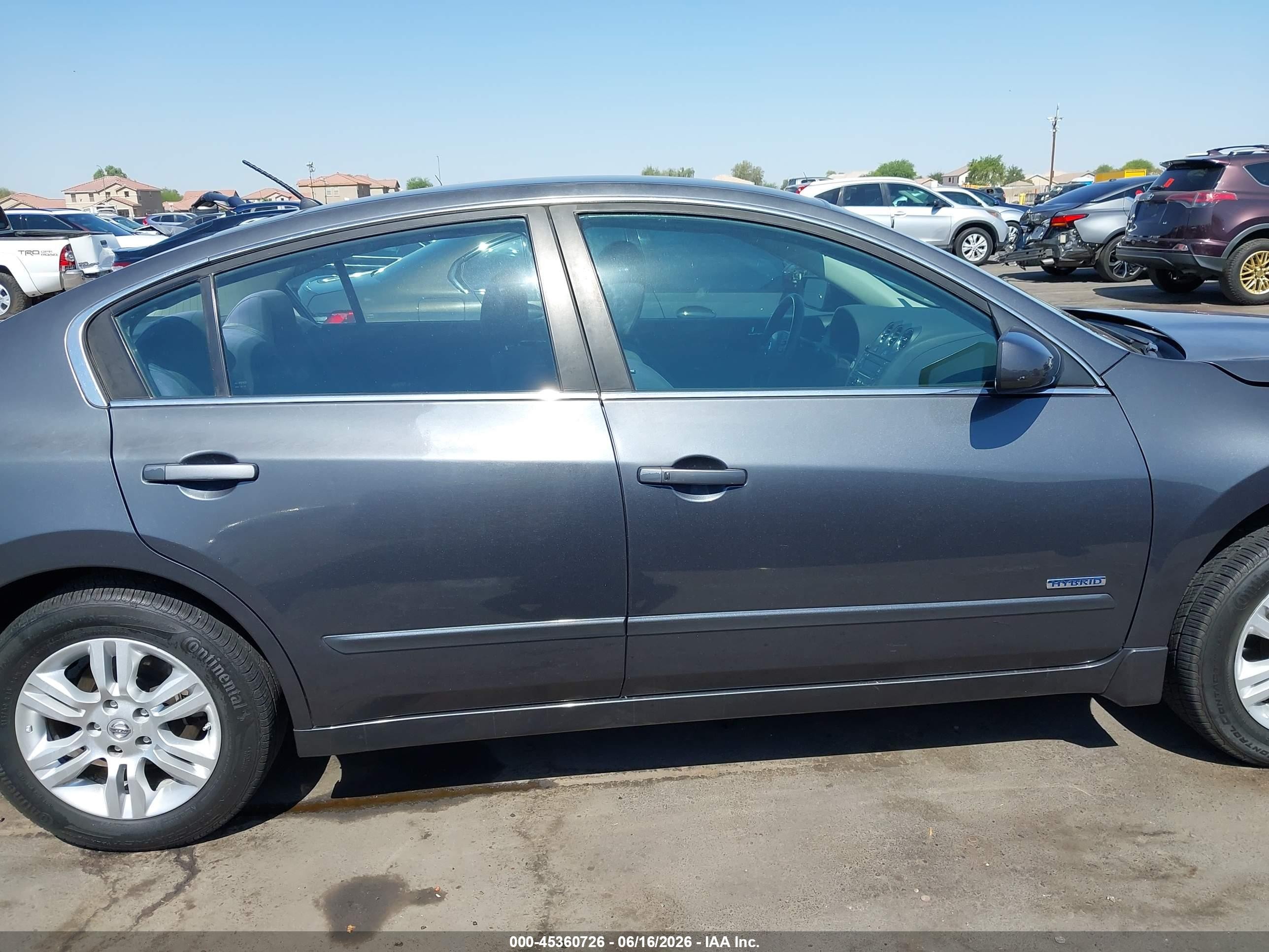2010 Nissan Altima Hybrid   Maroon vin: 1N4CL2AP9AC132045