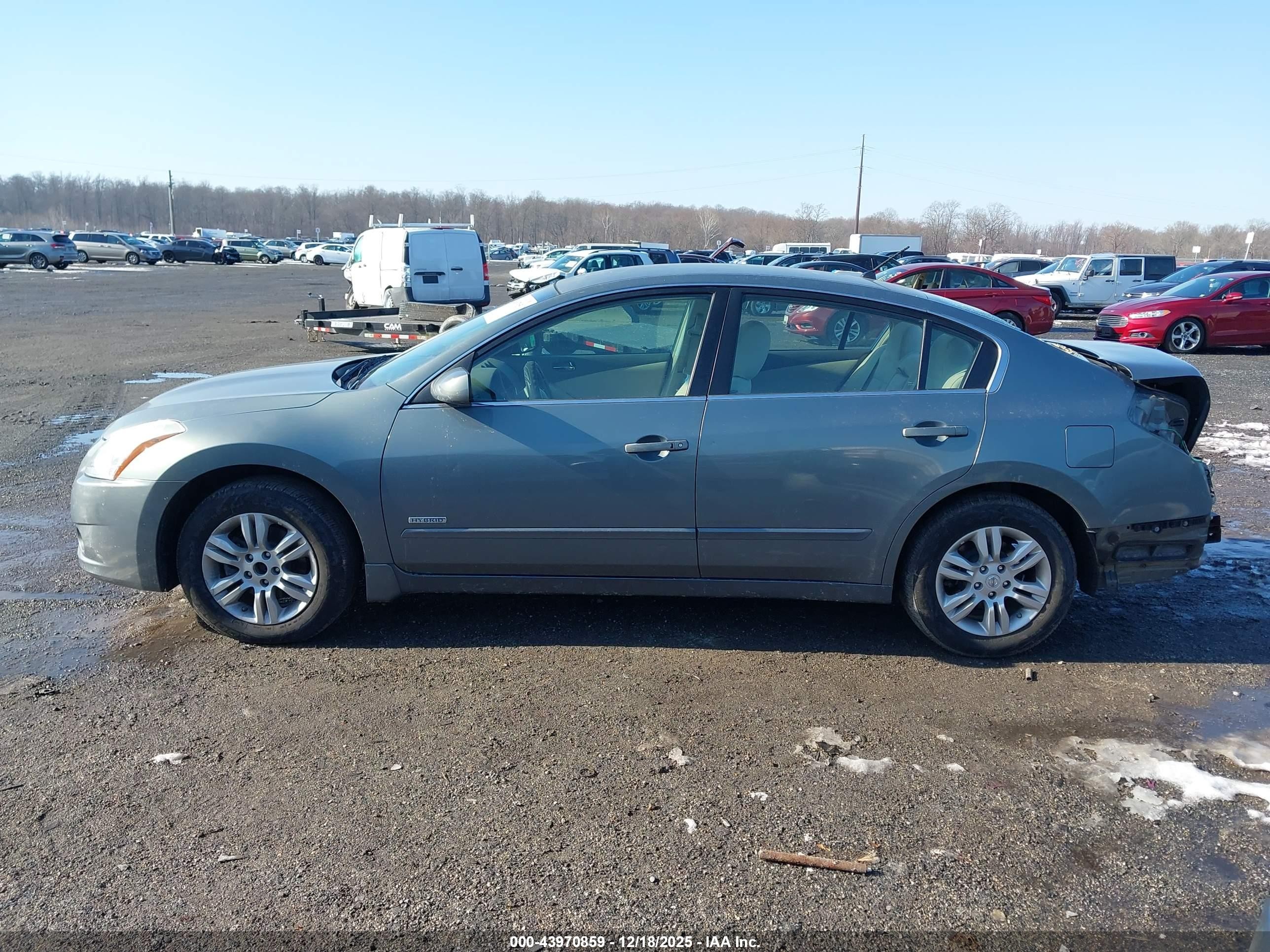 2011 Nissan Altima Hybrid   Gray vin: 1N4CL2AP9BC100326