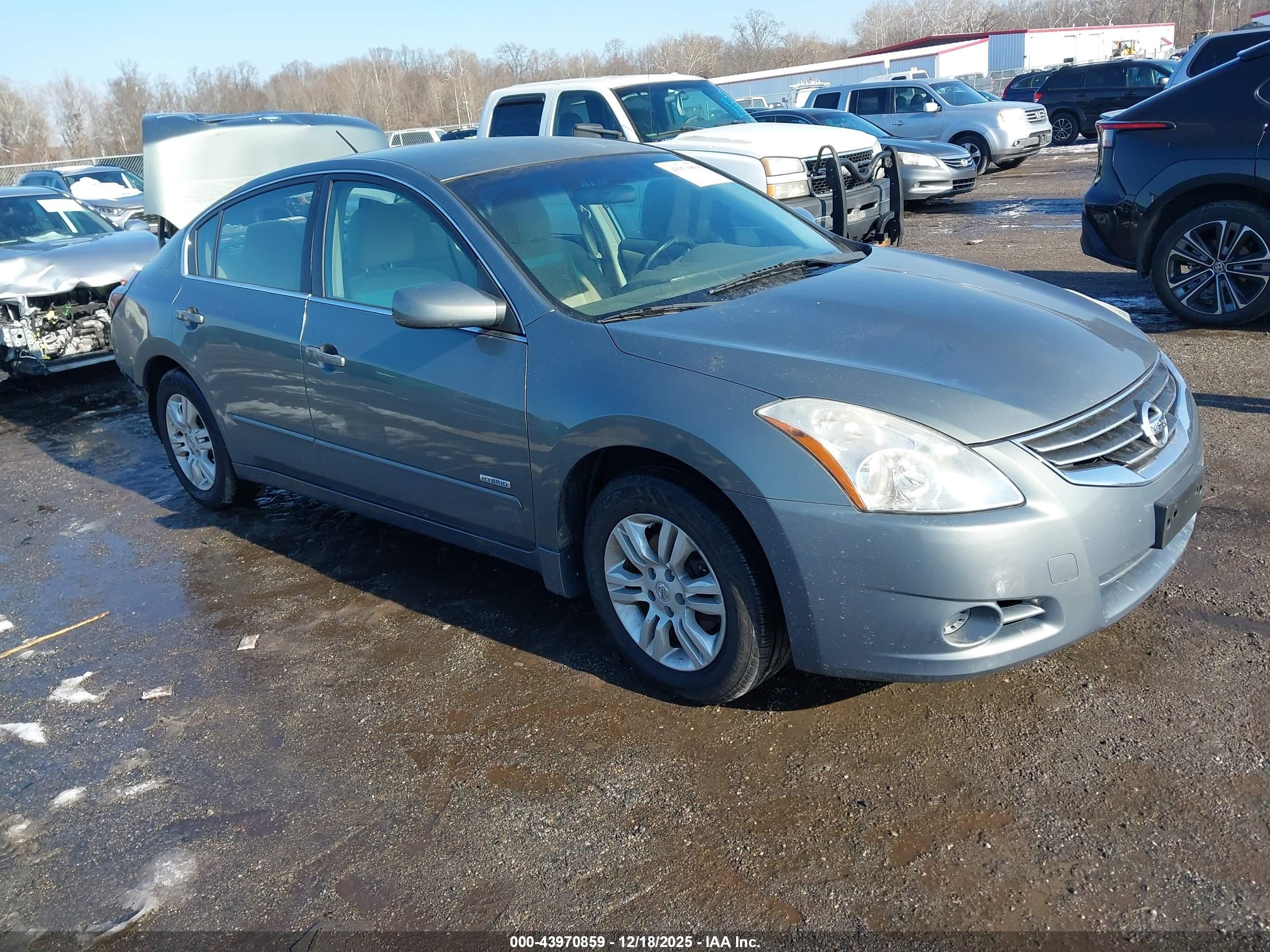 2011 Nissan Altima Hybrid   Gray vin: 1N4CL2AP9BC100326